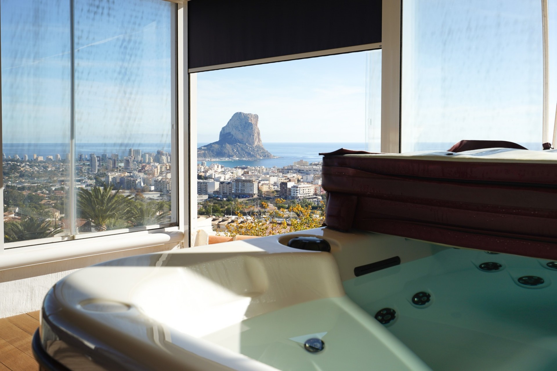 Resale - Villa -
Calpe - Partida Les Cucarres