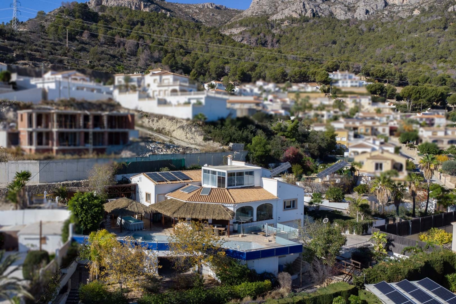 Resale - Villa -
Calpe - Partida Les Cucarres