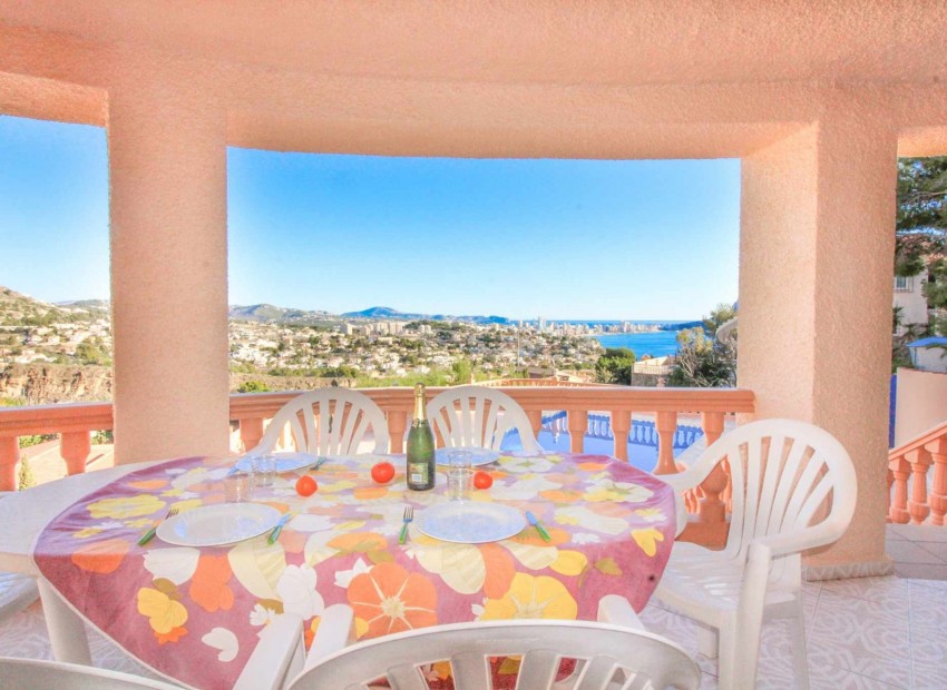 Resale - Villa -
Calpe - Zona Puerto Blanco - Maryvilla