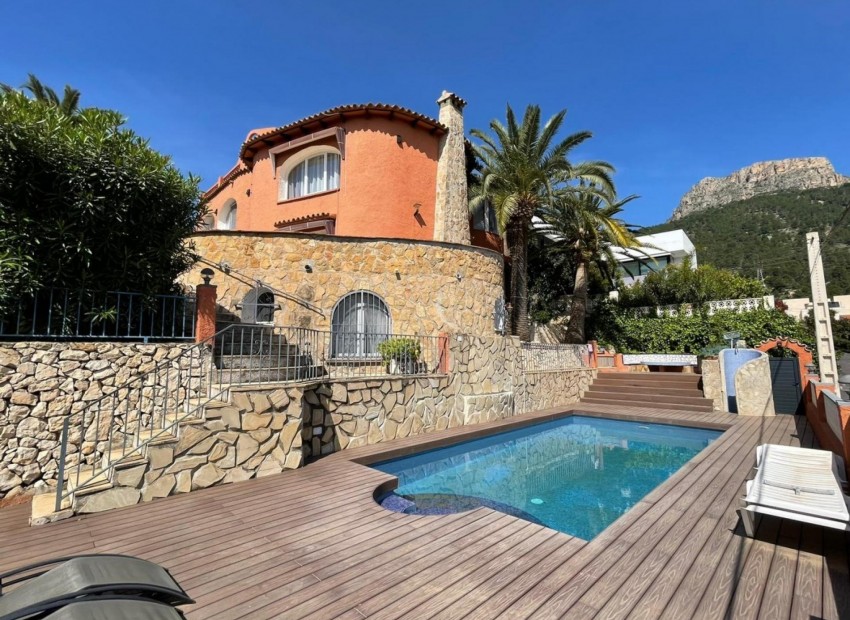Resale - Villa -
Calpe