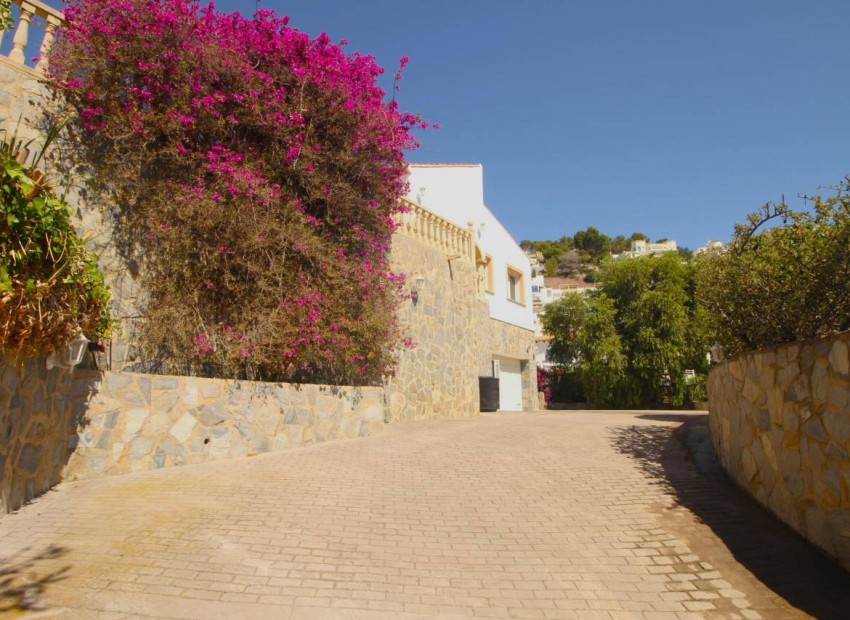 Resale - Villa -
Calpe