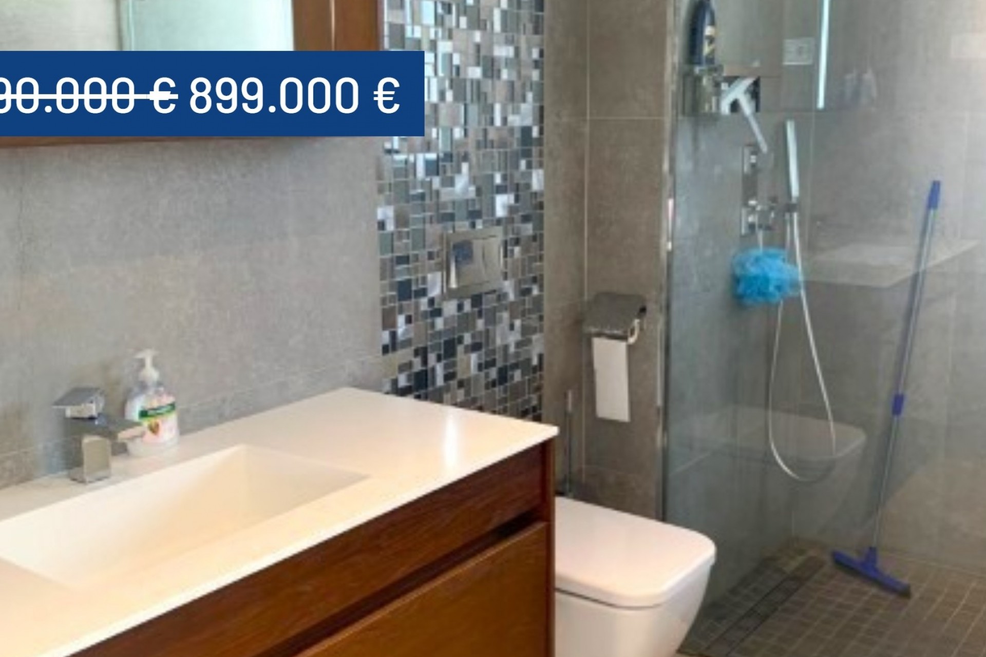 Resale - Villa -
Campoamor