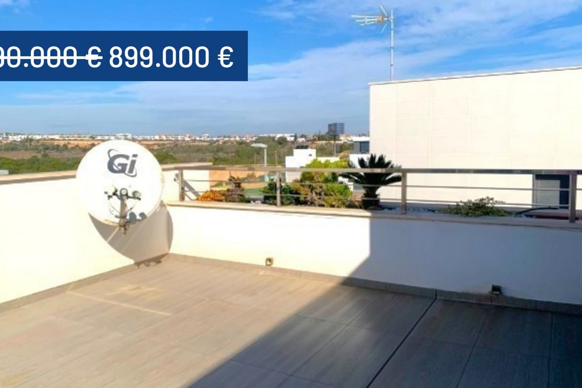 Resale - Villa -
Campoamor