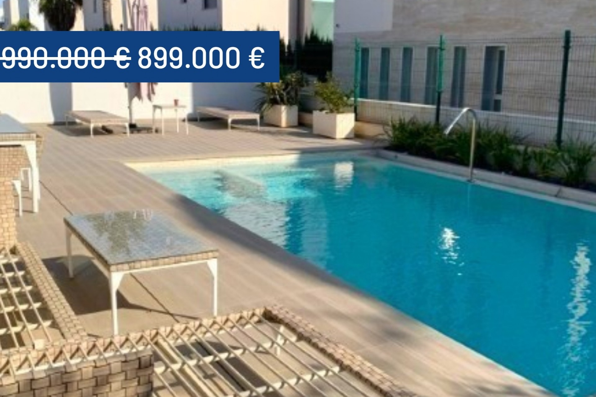 Resale - Villa -
Campoamor