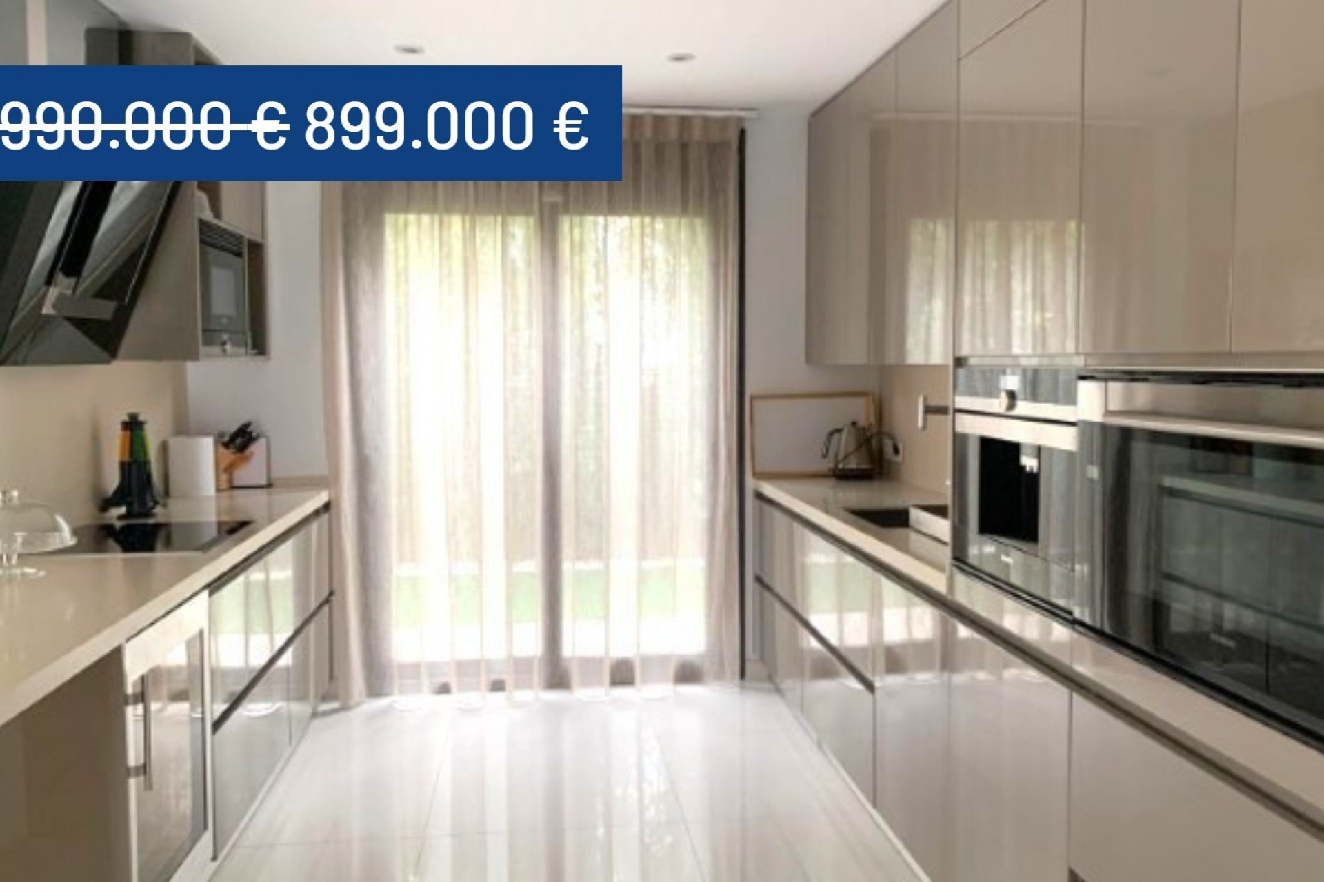 Resale - Villa -
Campoamor