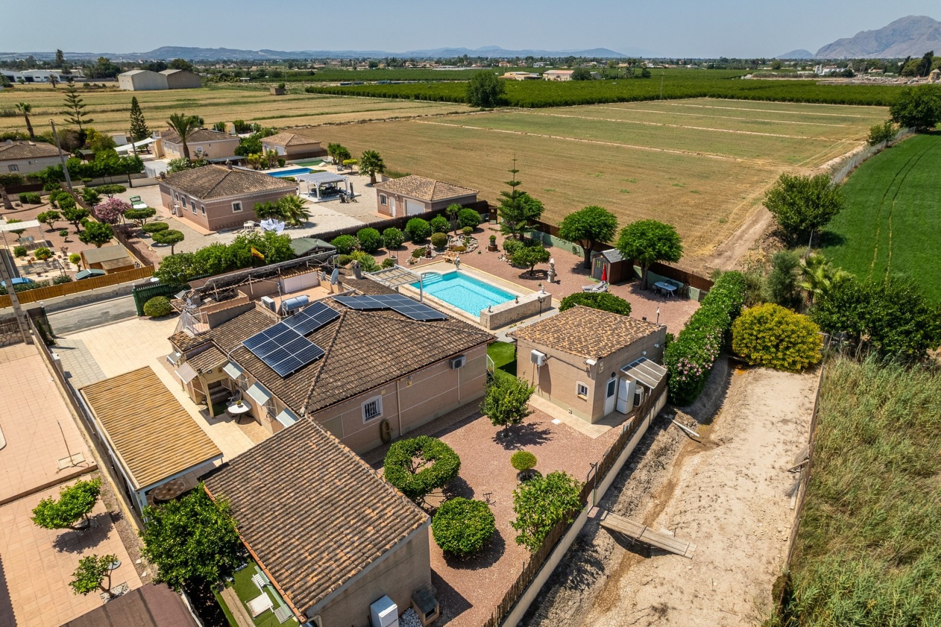 Resale - Villa -
CATRAL - Catral