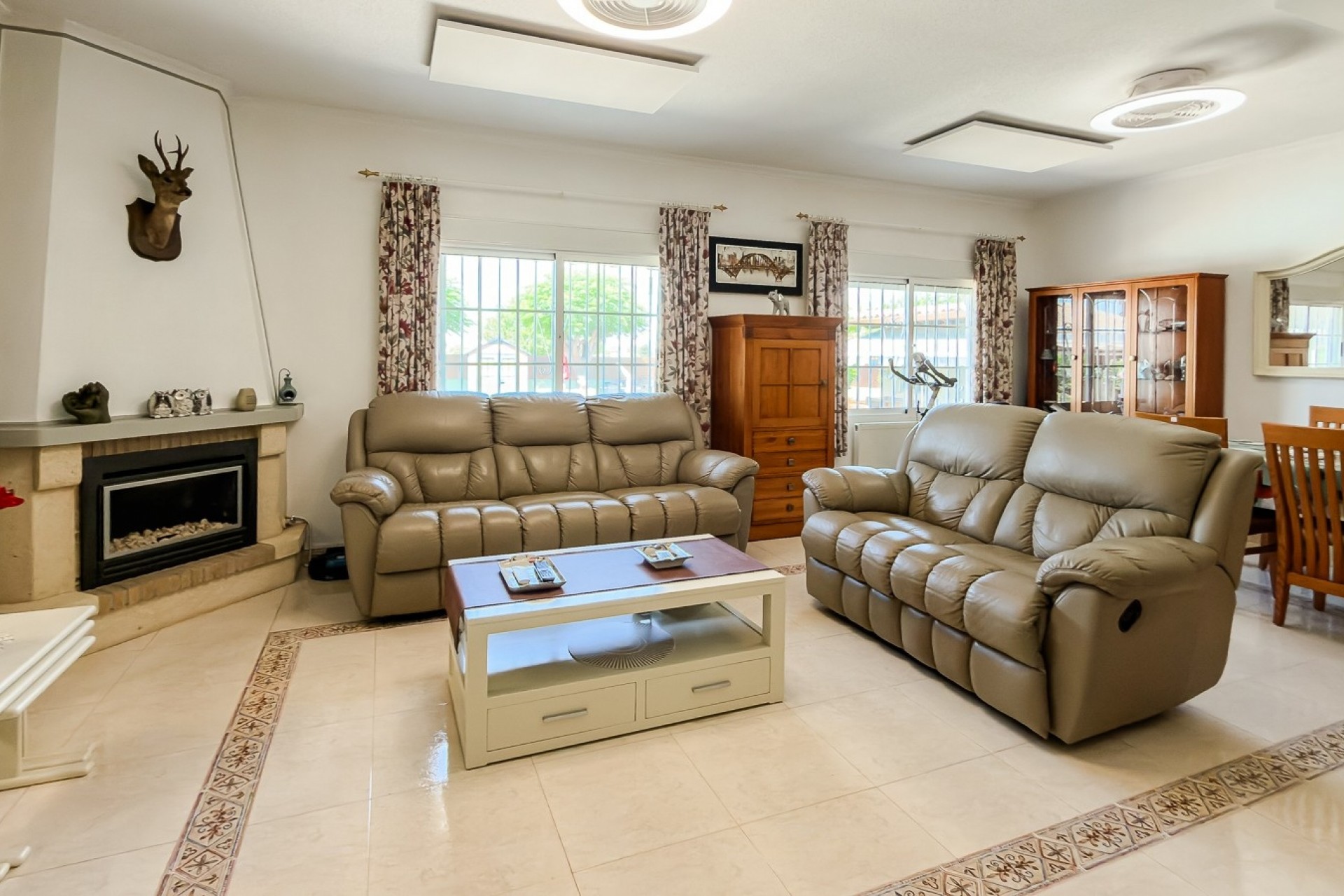 Resale - Villa -
CATRAL - Catral