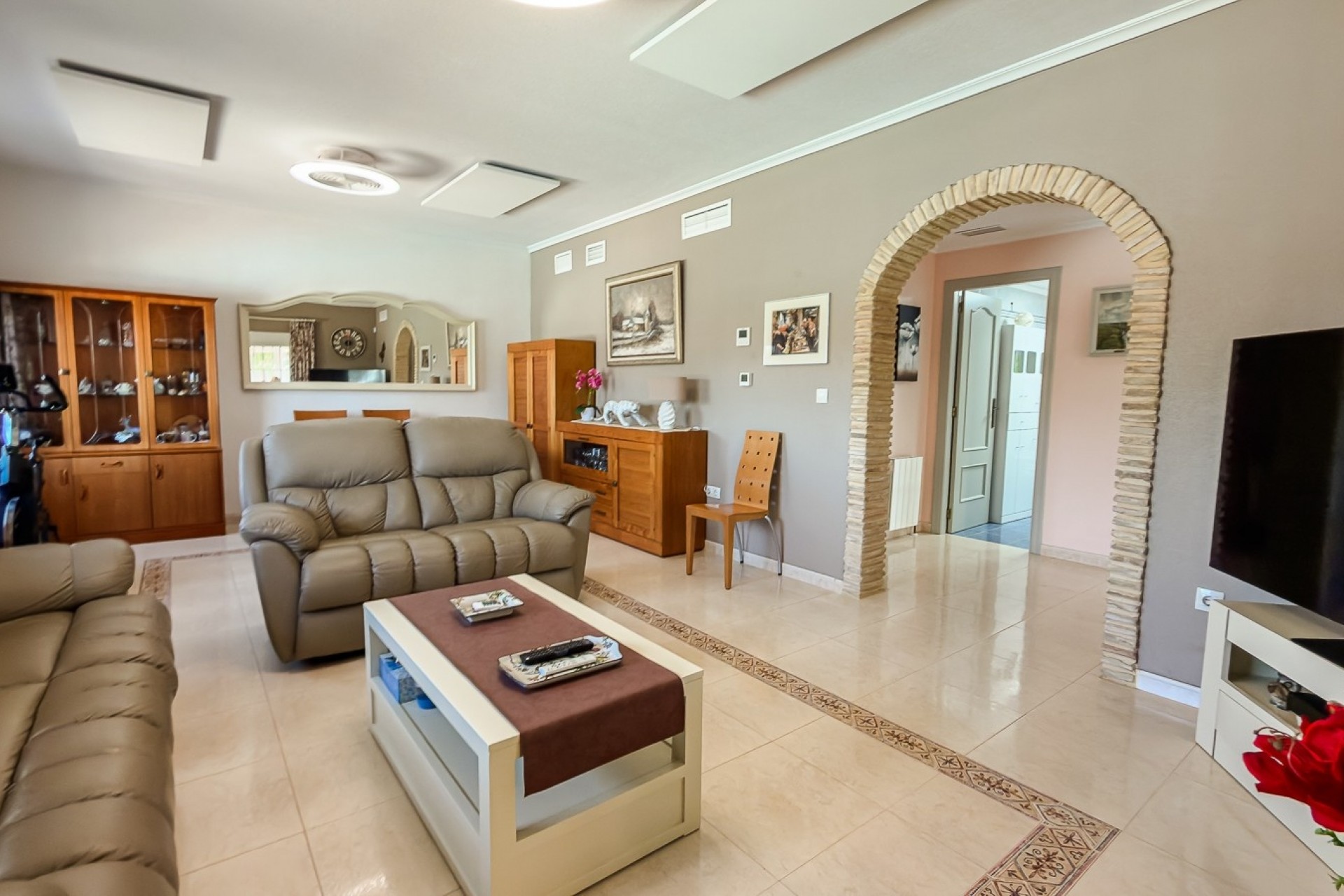 Resale - Villa -
CATRAL - Catral