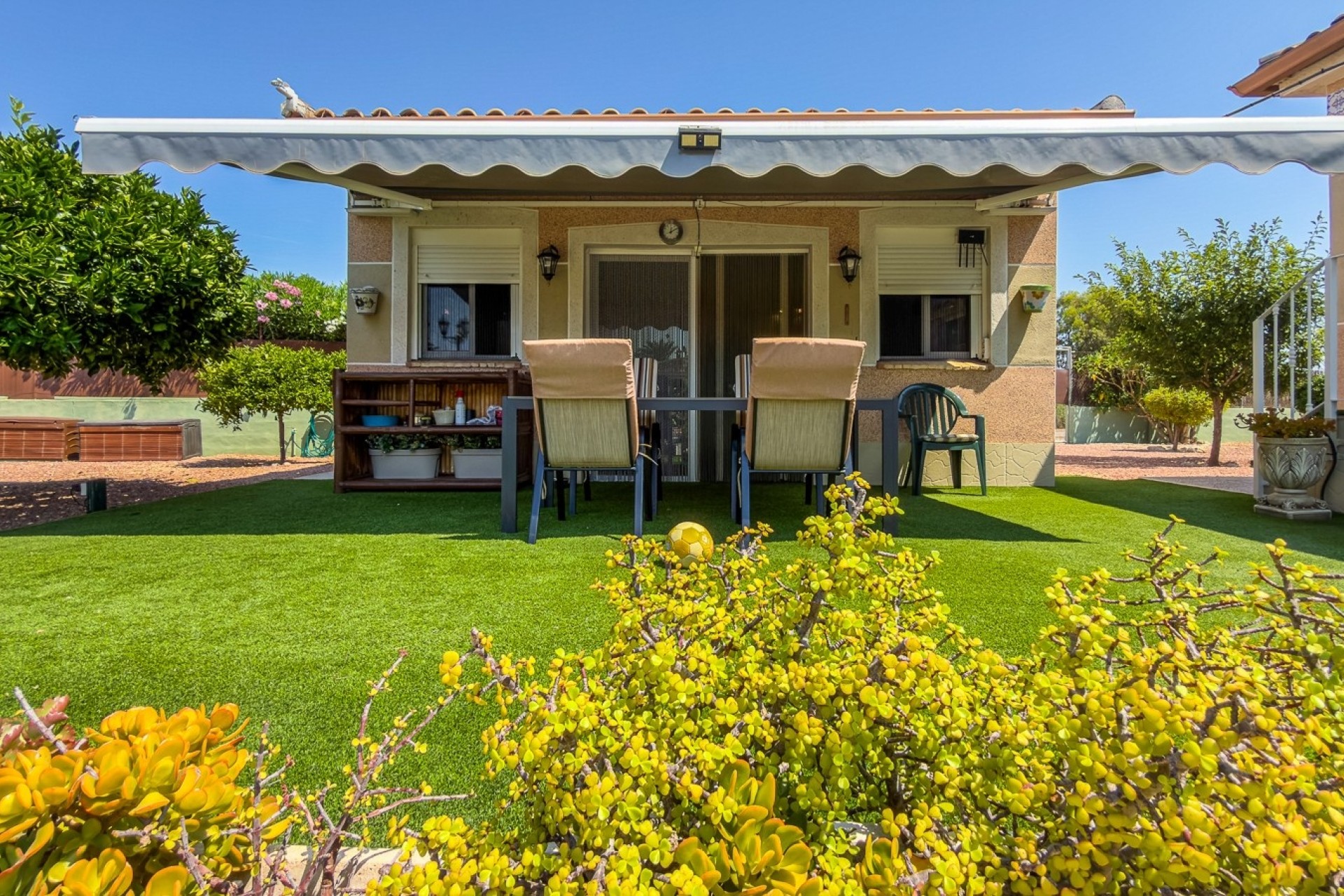 Resale - Villa -
CATRAL - Catral