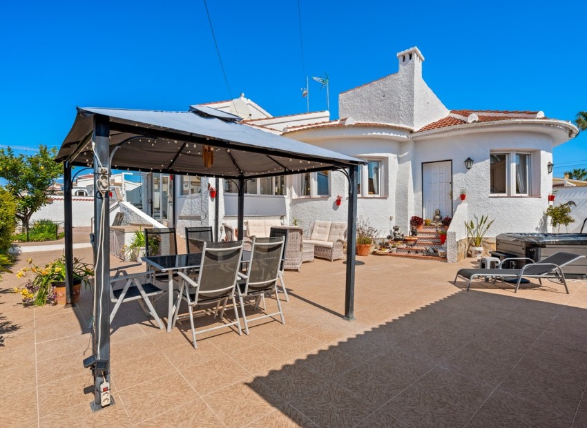 Resale - Villa -
Ciudad Quesada - Rojales - Rojales