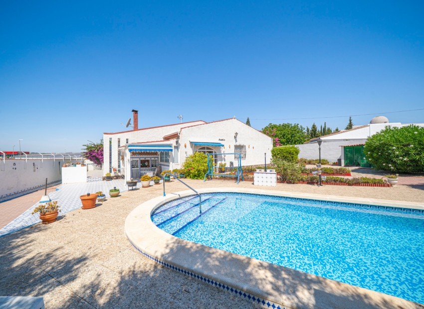 Resale - Villa -
Ciudad Quesada - Rojales