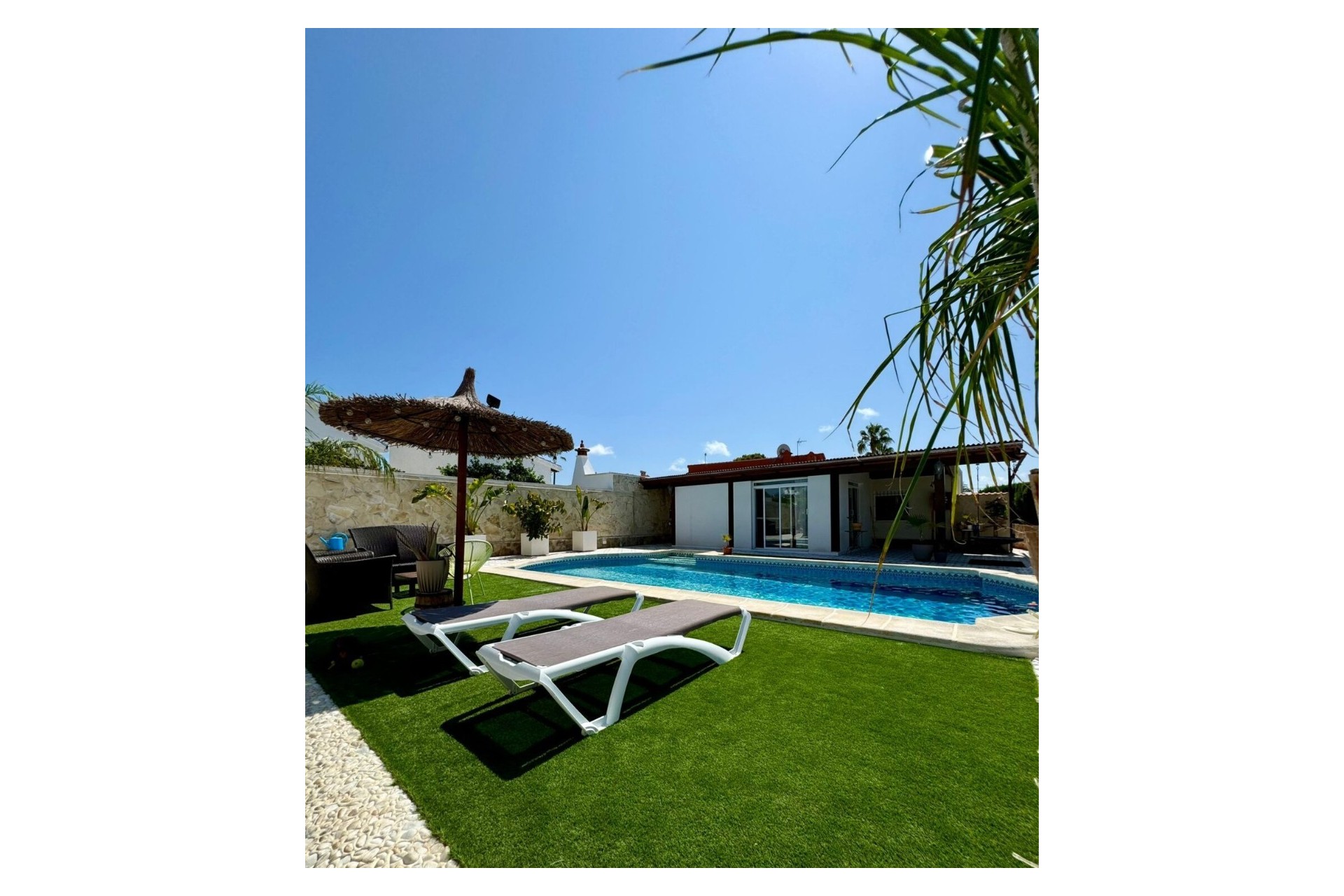 Resale - Villa -
Ciudad Quesada