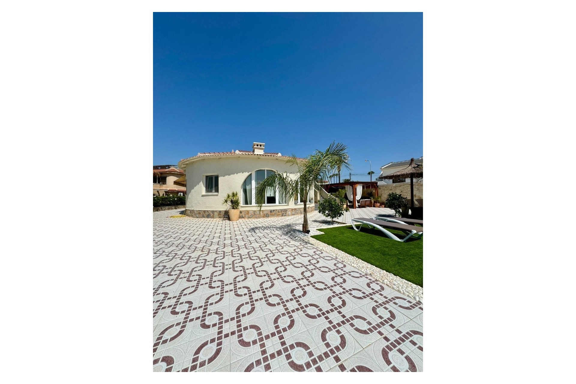 Resale - Villa -
Ciudad Quesada