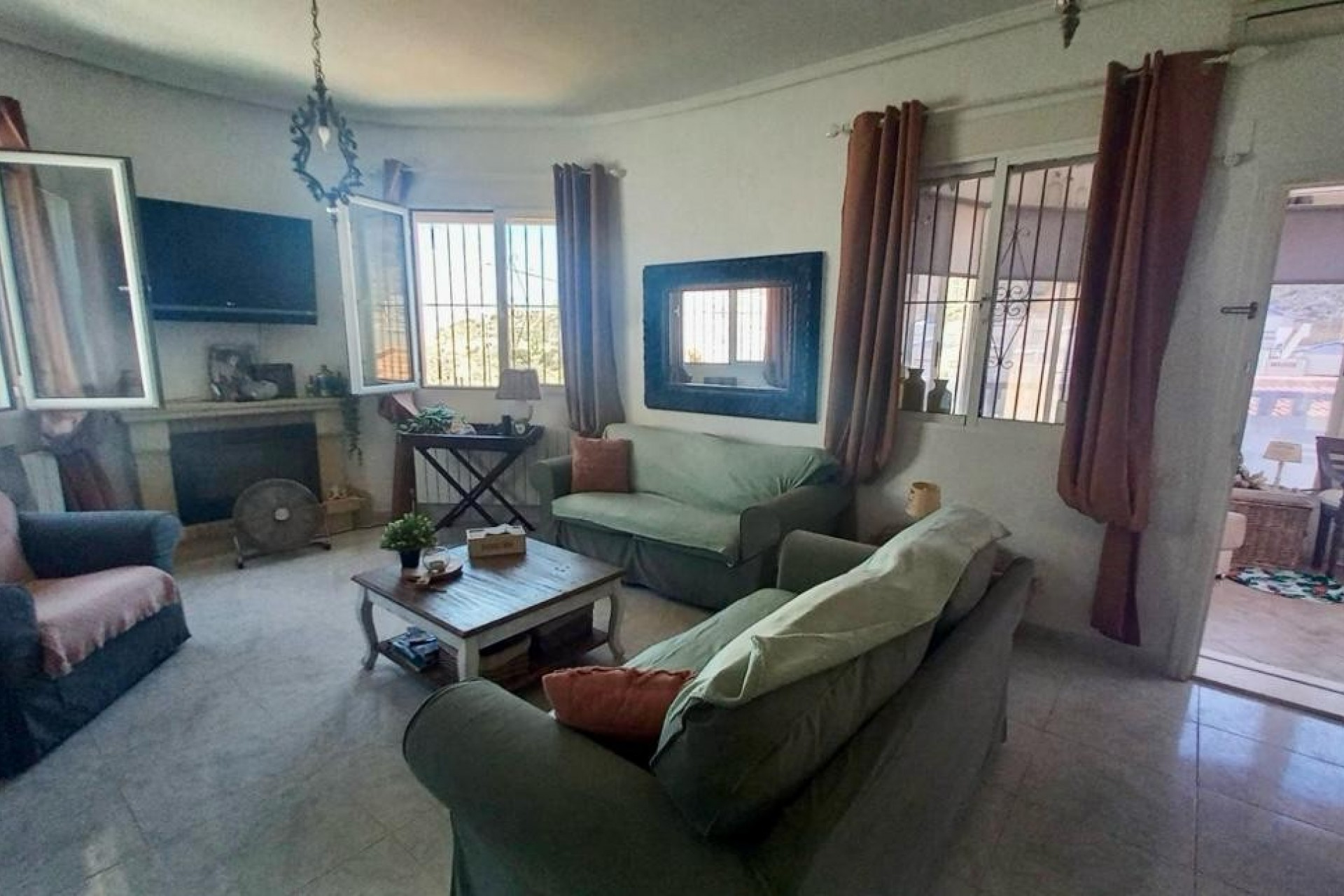 Resale - Villa -
Ciudad Quesada