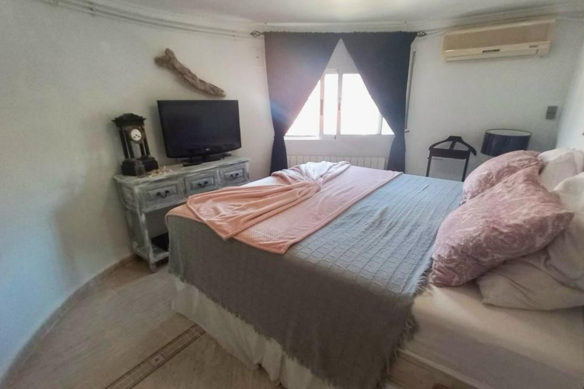 Resale - Villa -
Ciudad Quesada