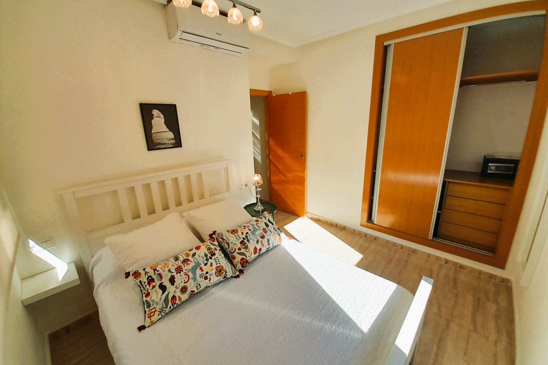 Resale - Villa -
Ciudad Quesada