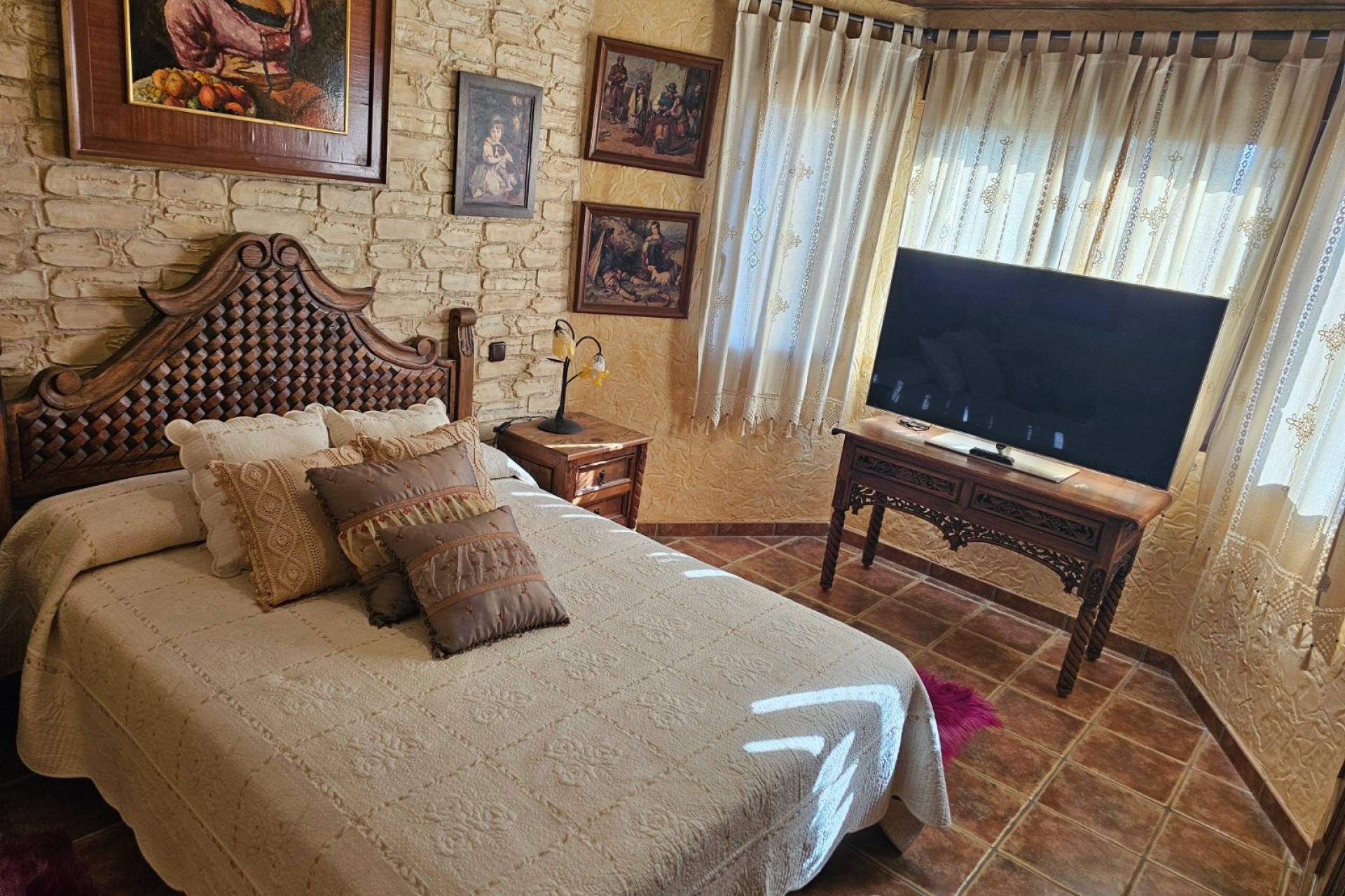 Resale - Villa -
Daya Nueva