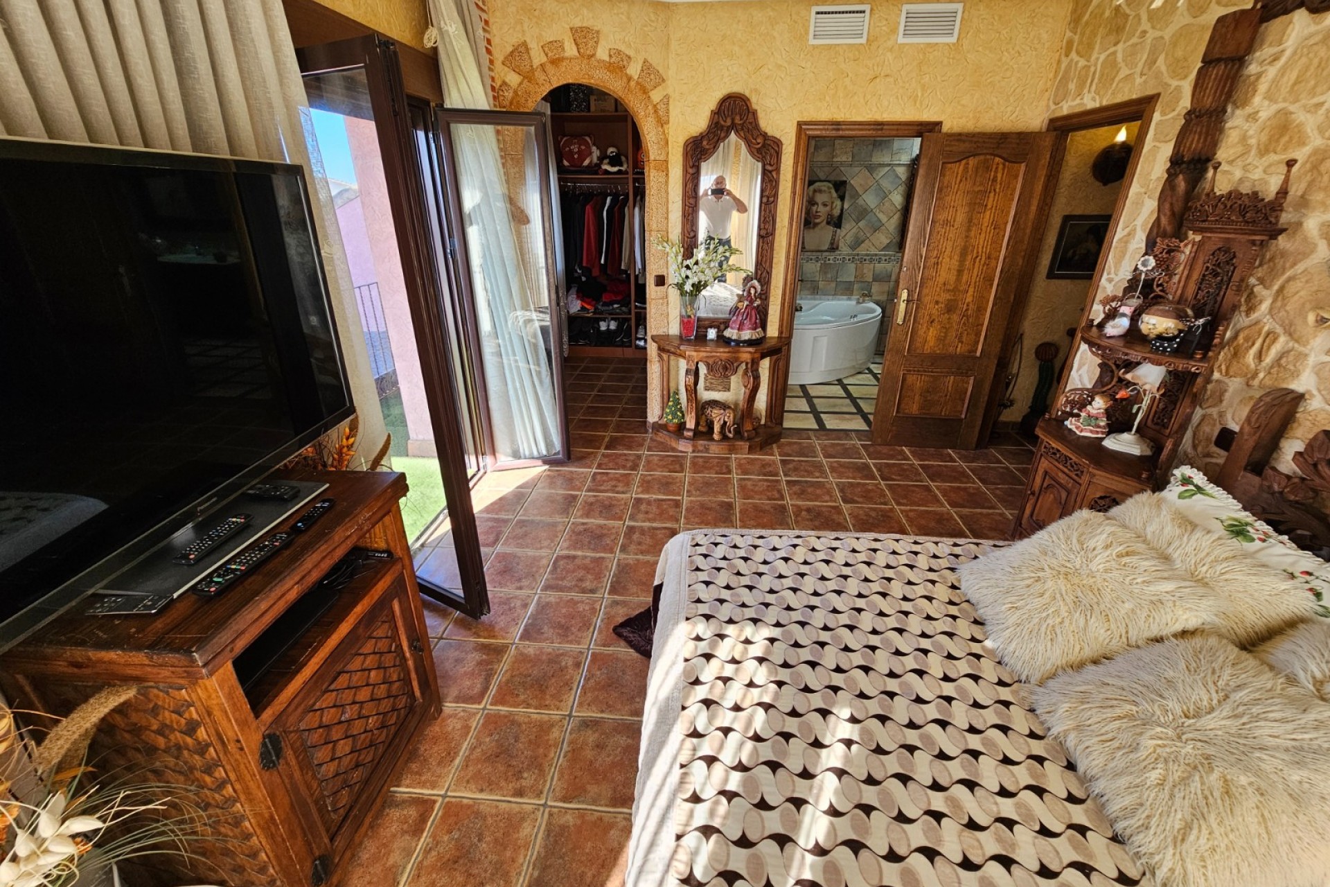 Resale - Villa -
Daya Nueva