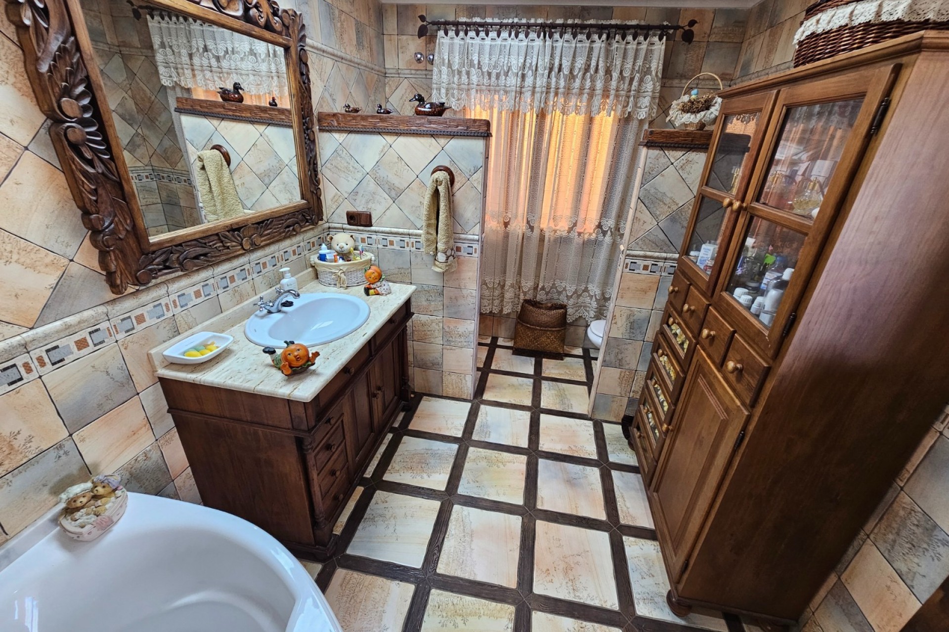 Resale - Villa -
Daya Nueva