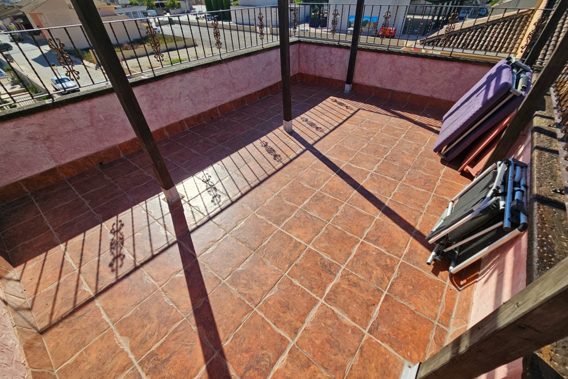 Resale - Villa -
Daya Nueva
