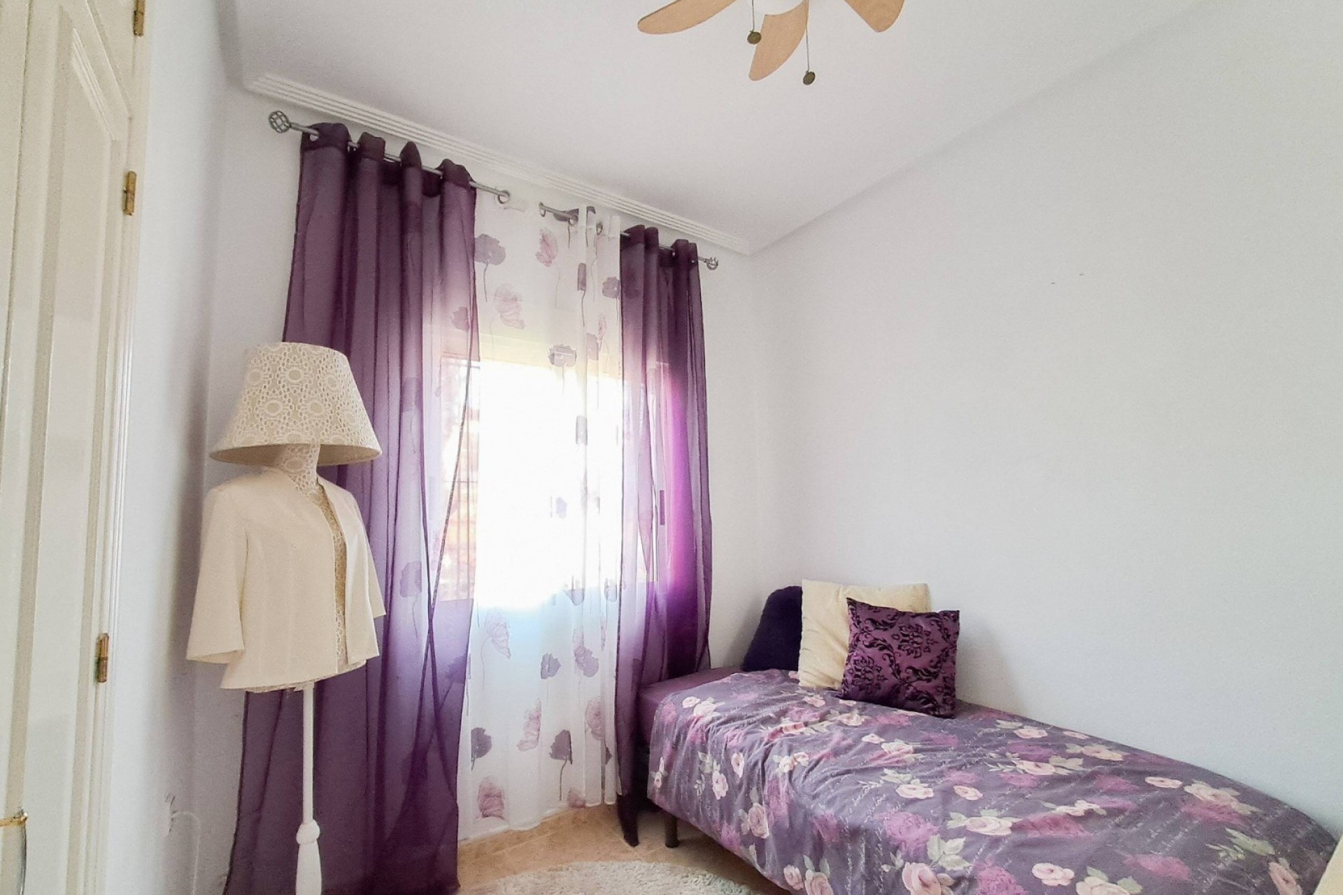 Resale - Villa -
Dehesa de Campoamor
