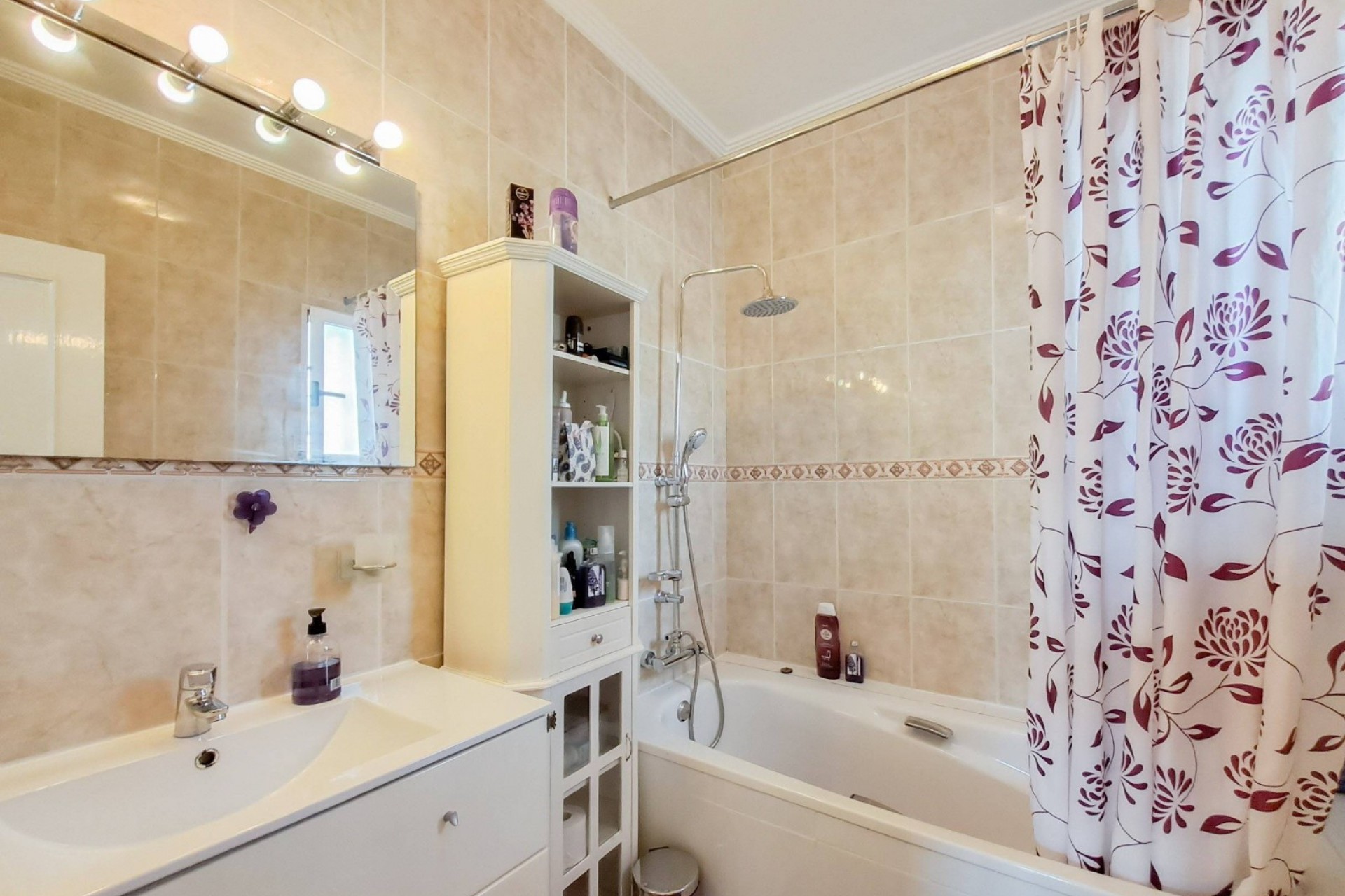 Resale - Villa -
Dehesa de Campoamor