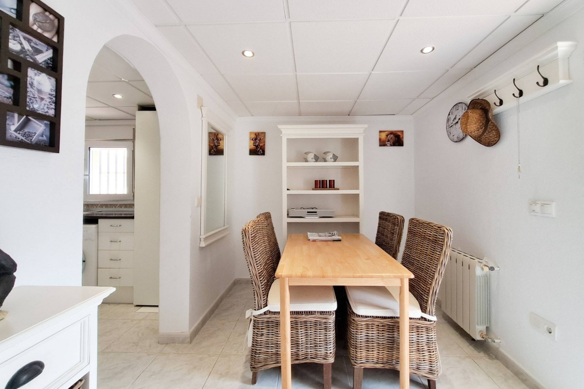 Resale - Villa -
Dehesa de Campoamor
