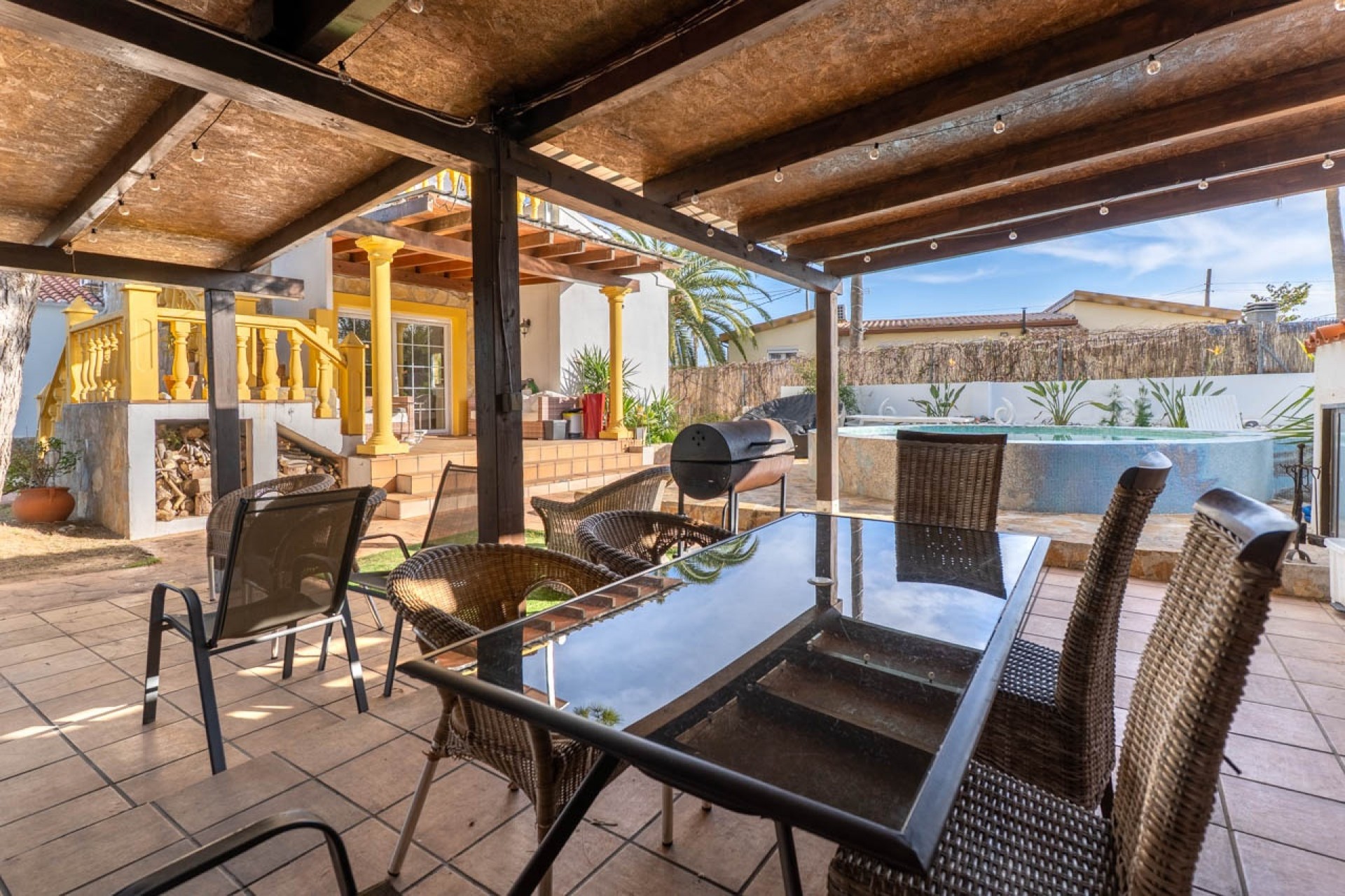 Resale - Villa -
Denia - Almadraba