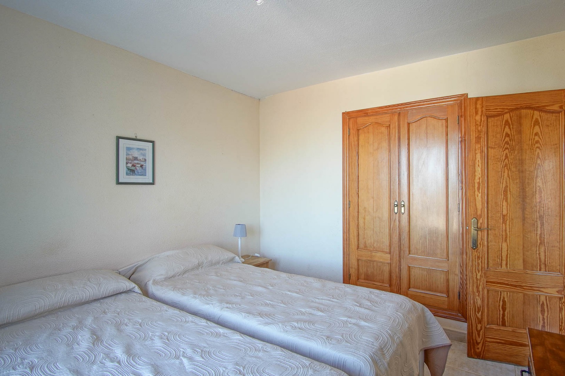 Resale - Villa -
Denia - Altomira