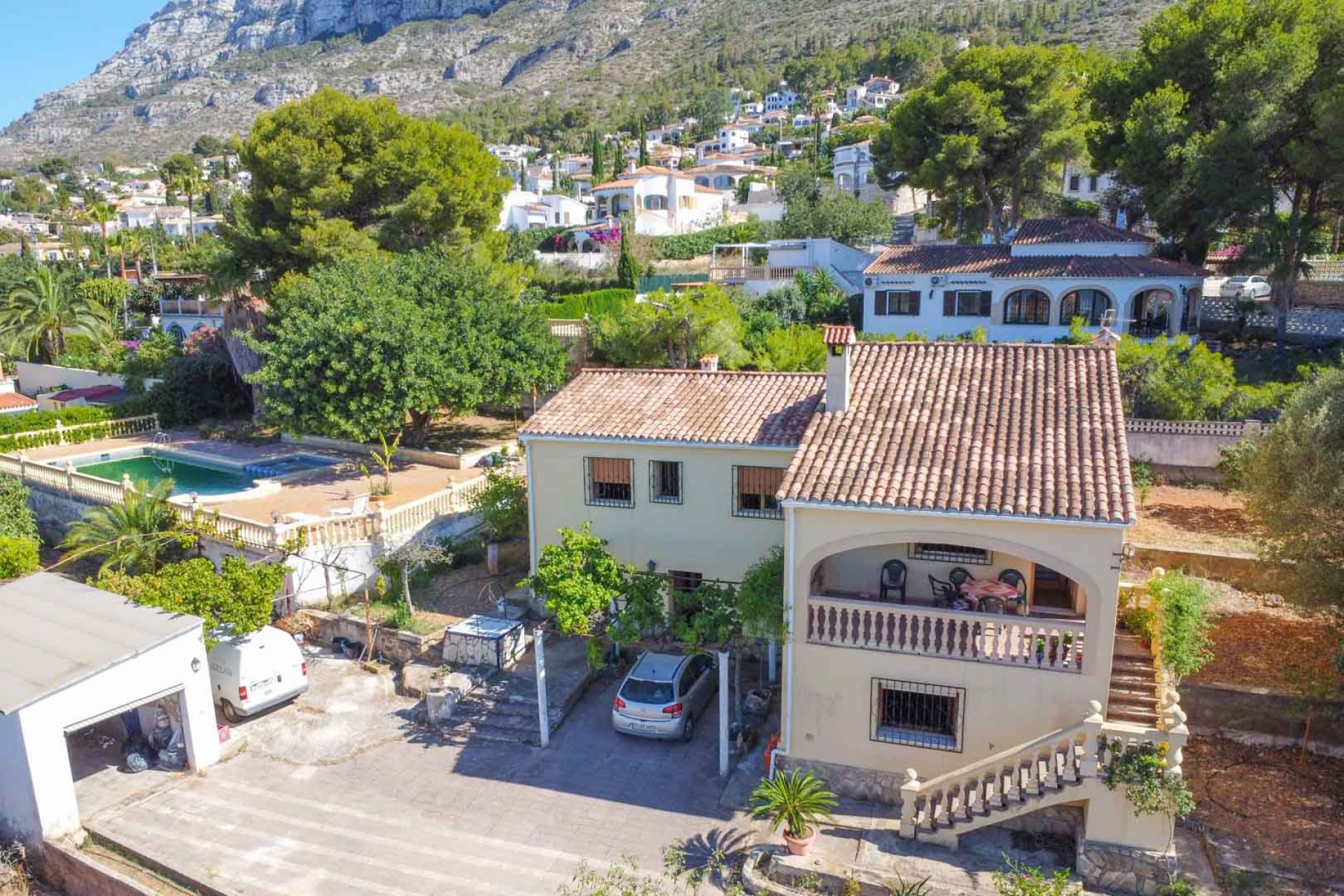 Resale - Villa -
Denia - Campusos