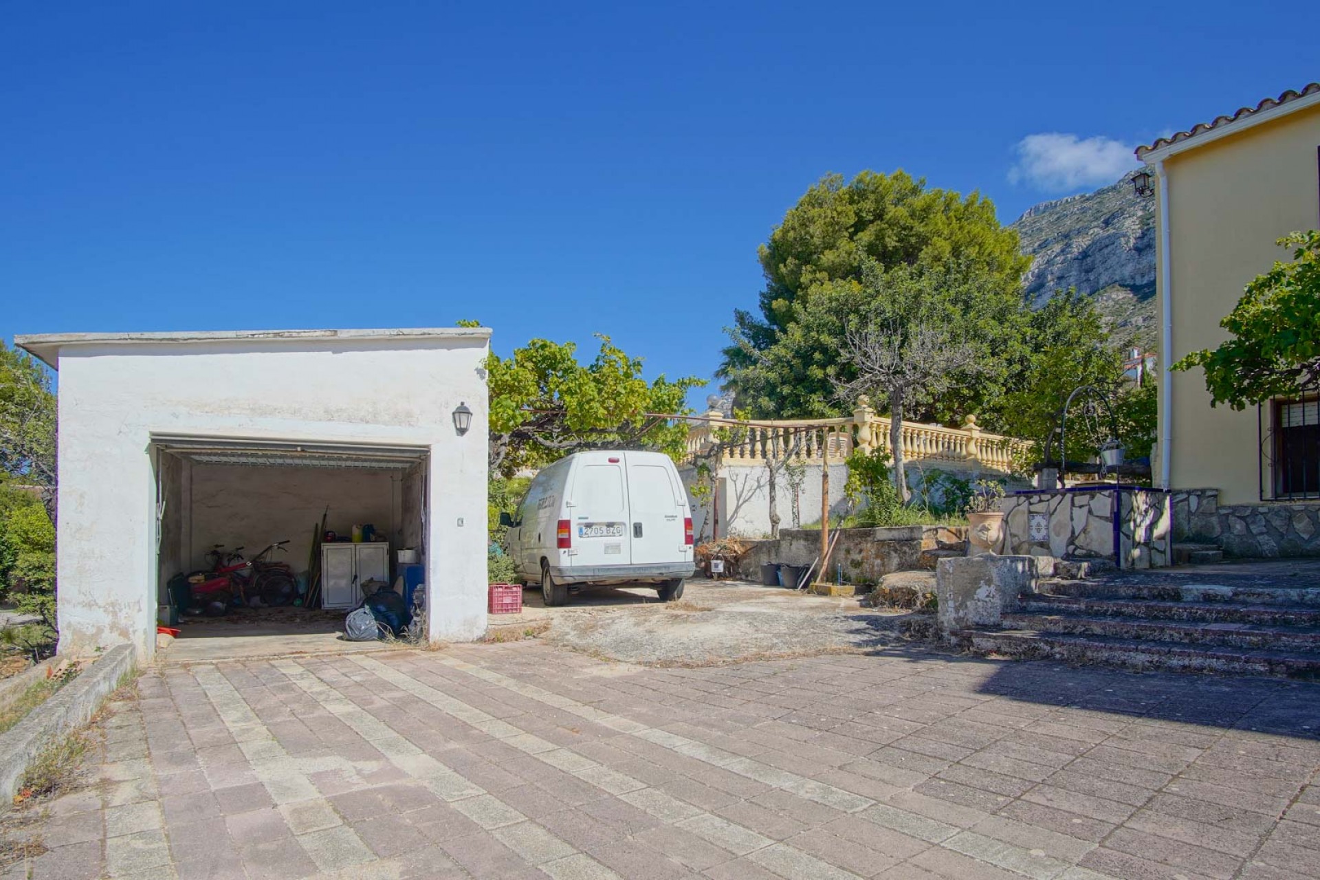 Resale - Villa -
Denia - Campusos