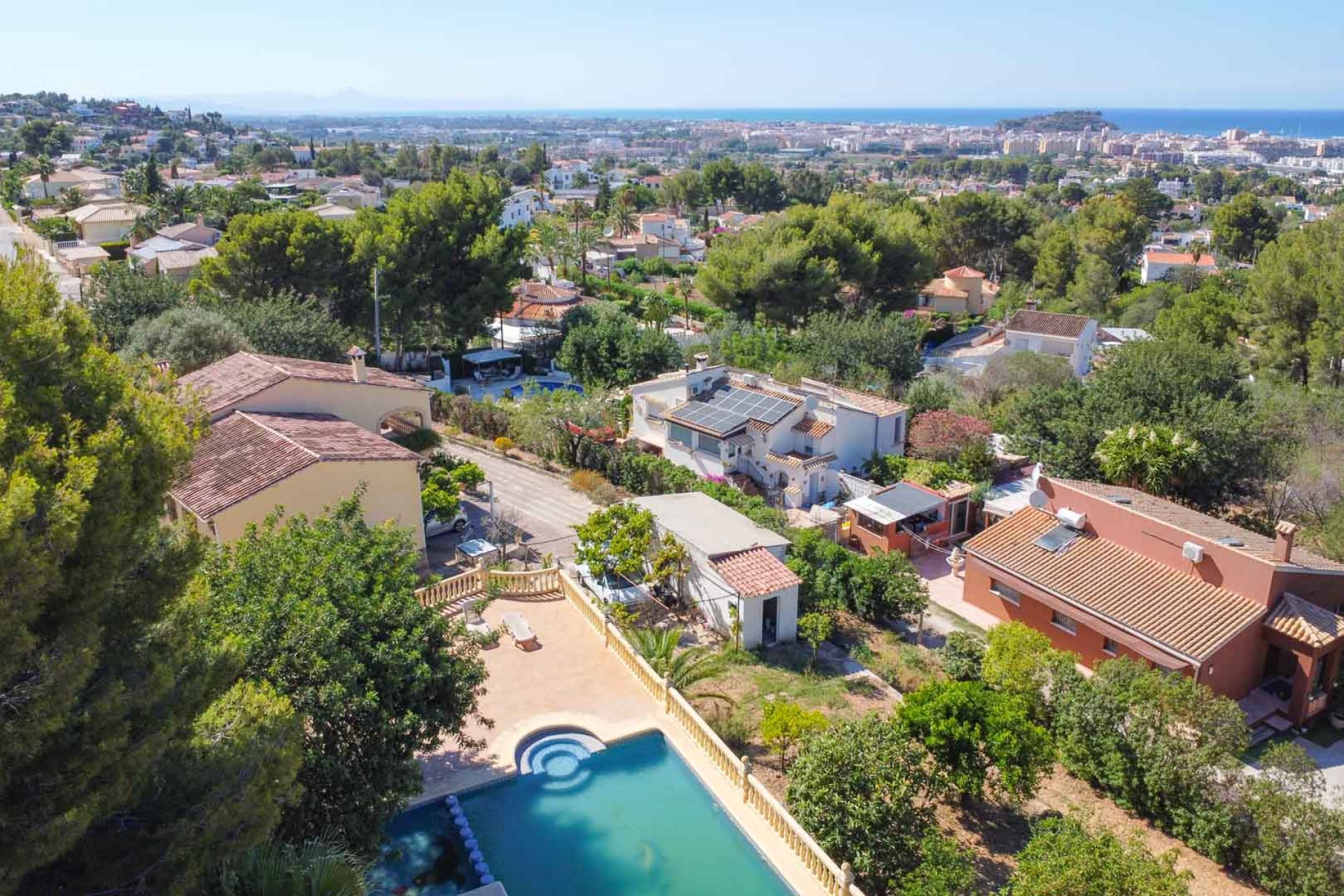 Resale - Villa -
Denia - Campusos