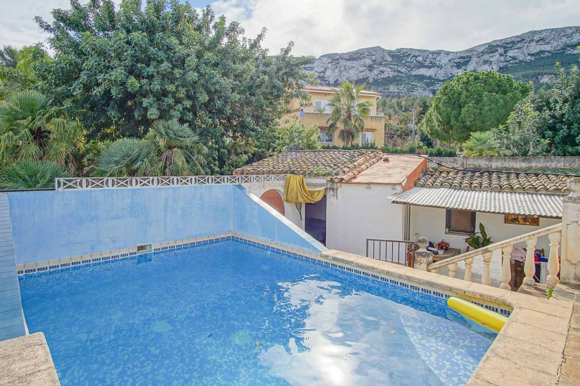 Resale - Villa -
Denia - La Pedrera