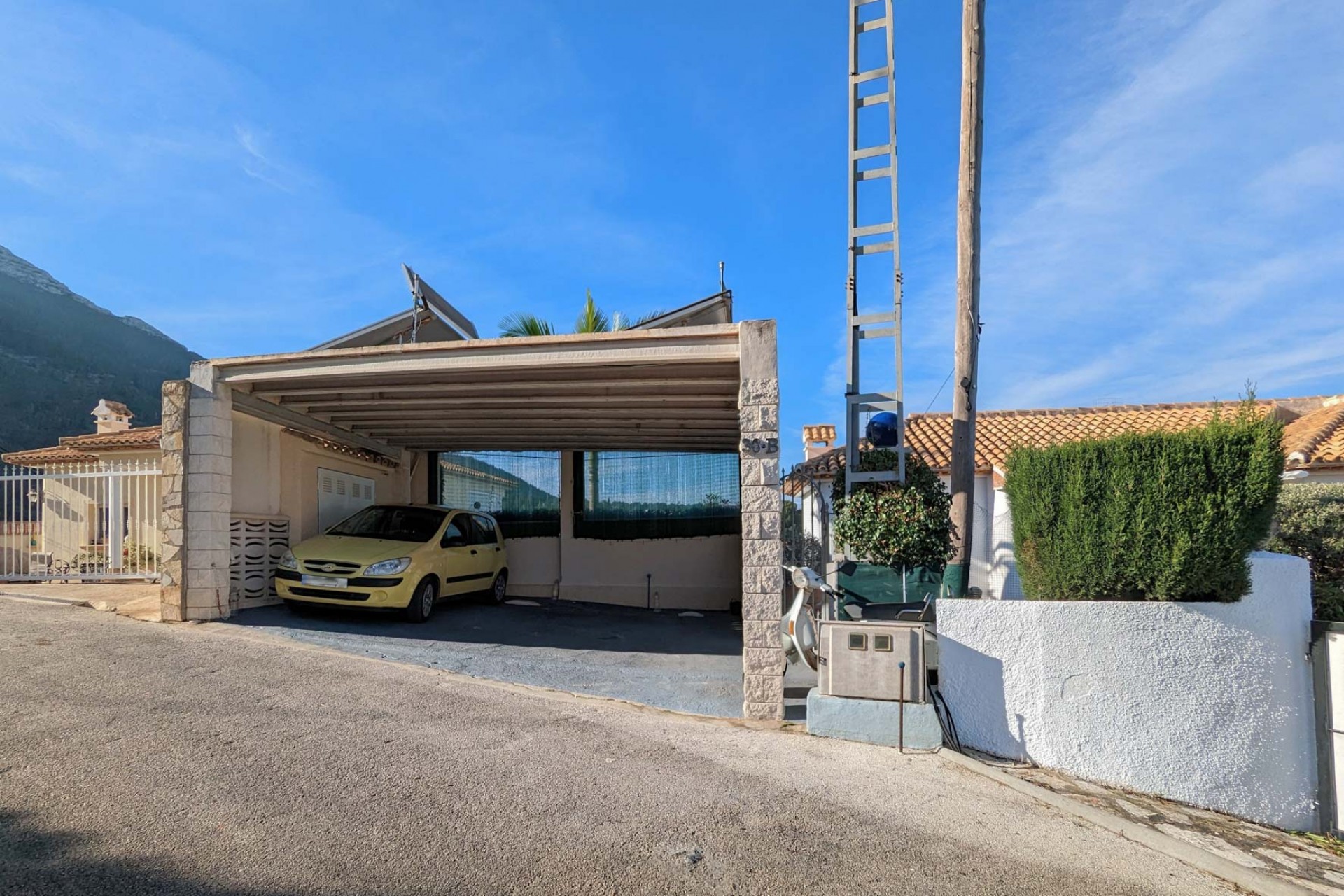 Resale - Villa -
Denia - La Pedrera