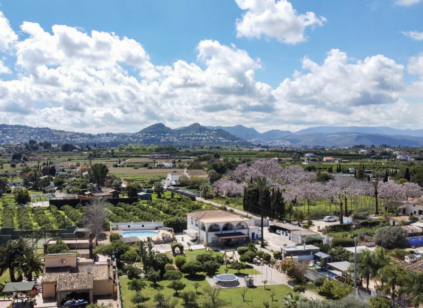 Resale - Villa -
Denia - La Xara