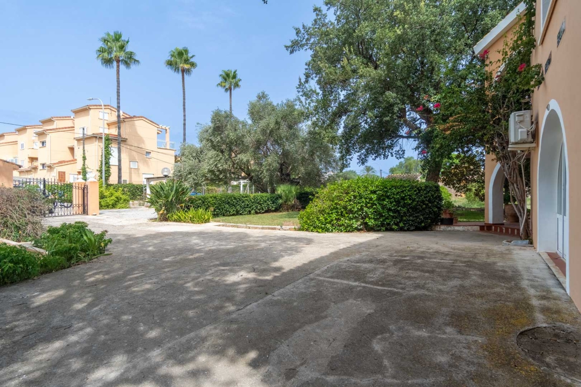 Resale - Villa -
Denia - Las Marinas