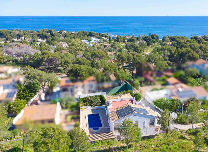 Resale - Villa -
Denia - Las Rotas