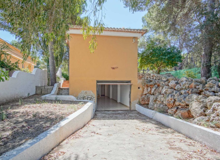 Resale - Villa -
Denia - Las Rotas