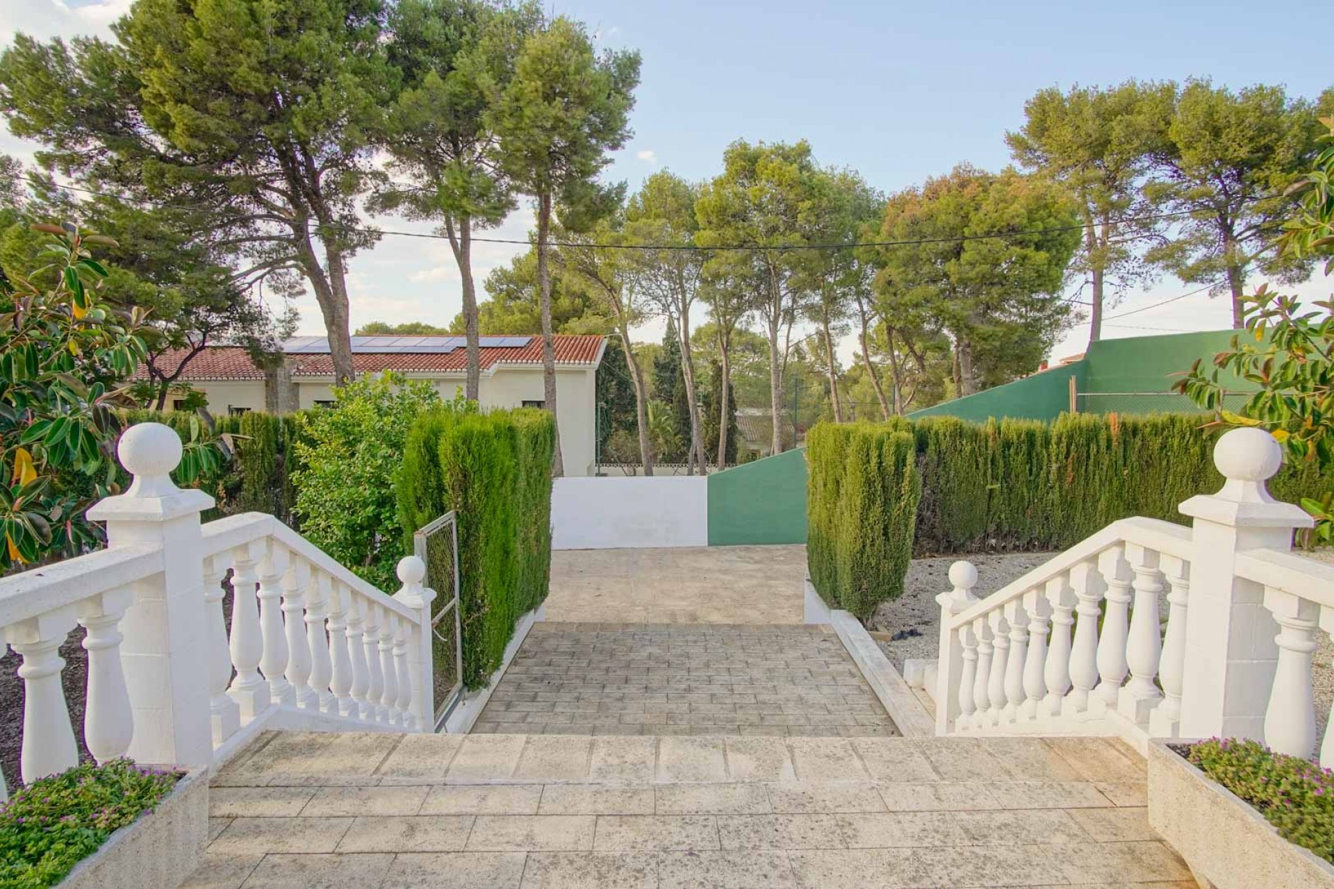 Resale - Villa -
Denia - Las Rotas