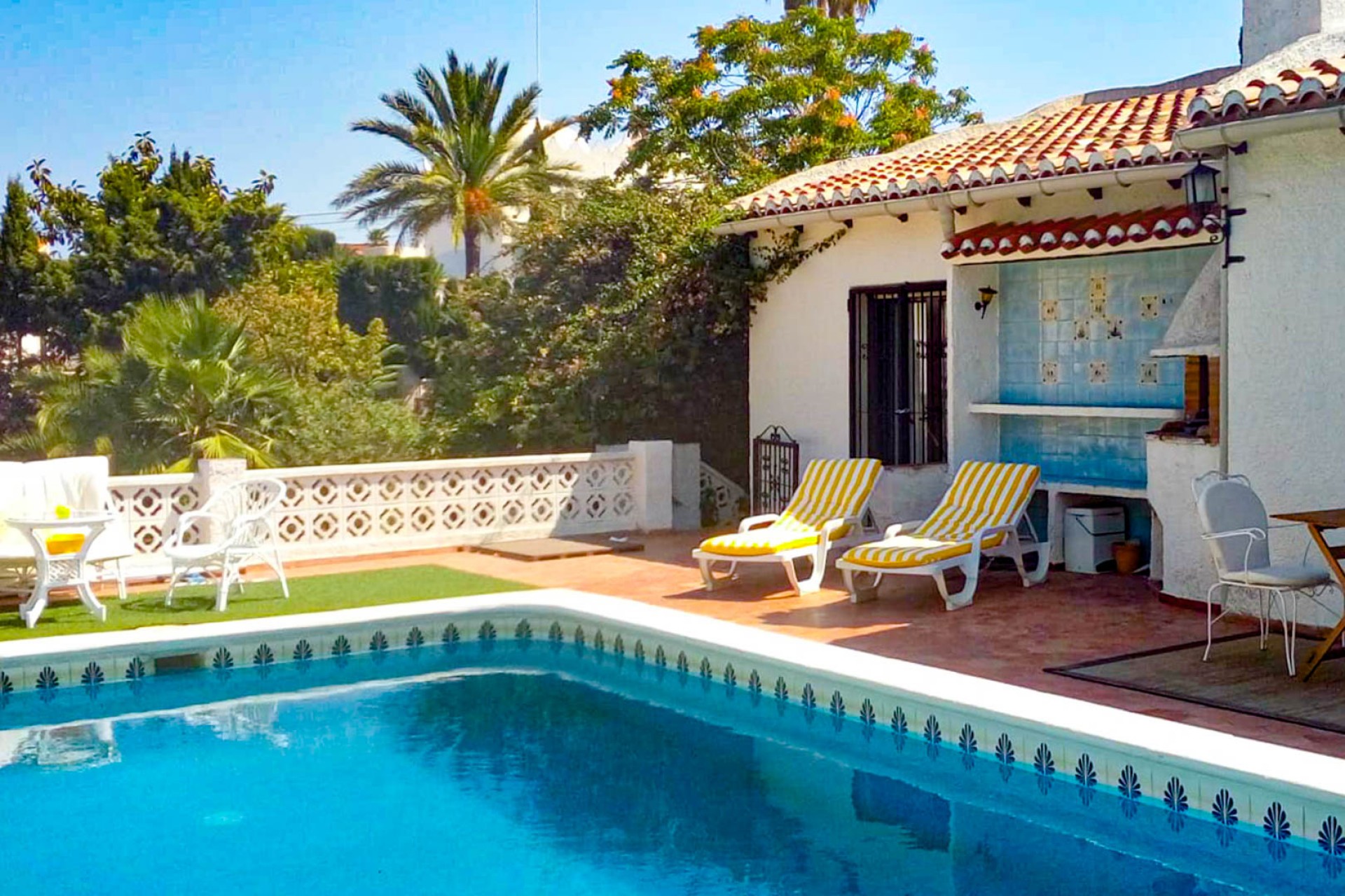 Resale - Villa -
Denia - San Nicolas