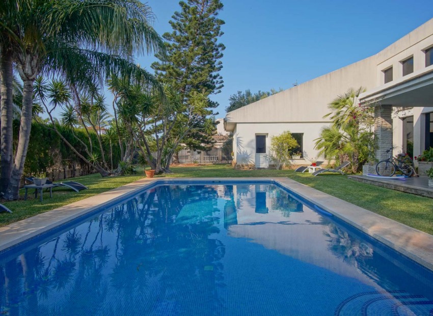 Resale - Villa -
Denia - Santa lucia