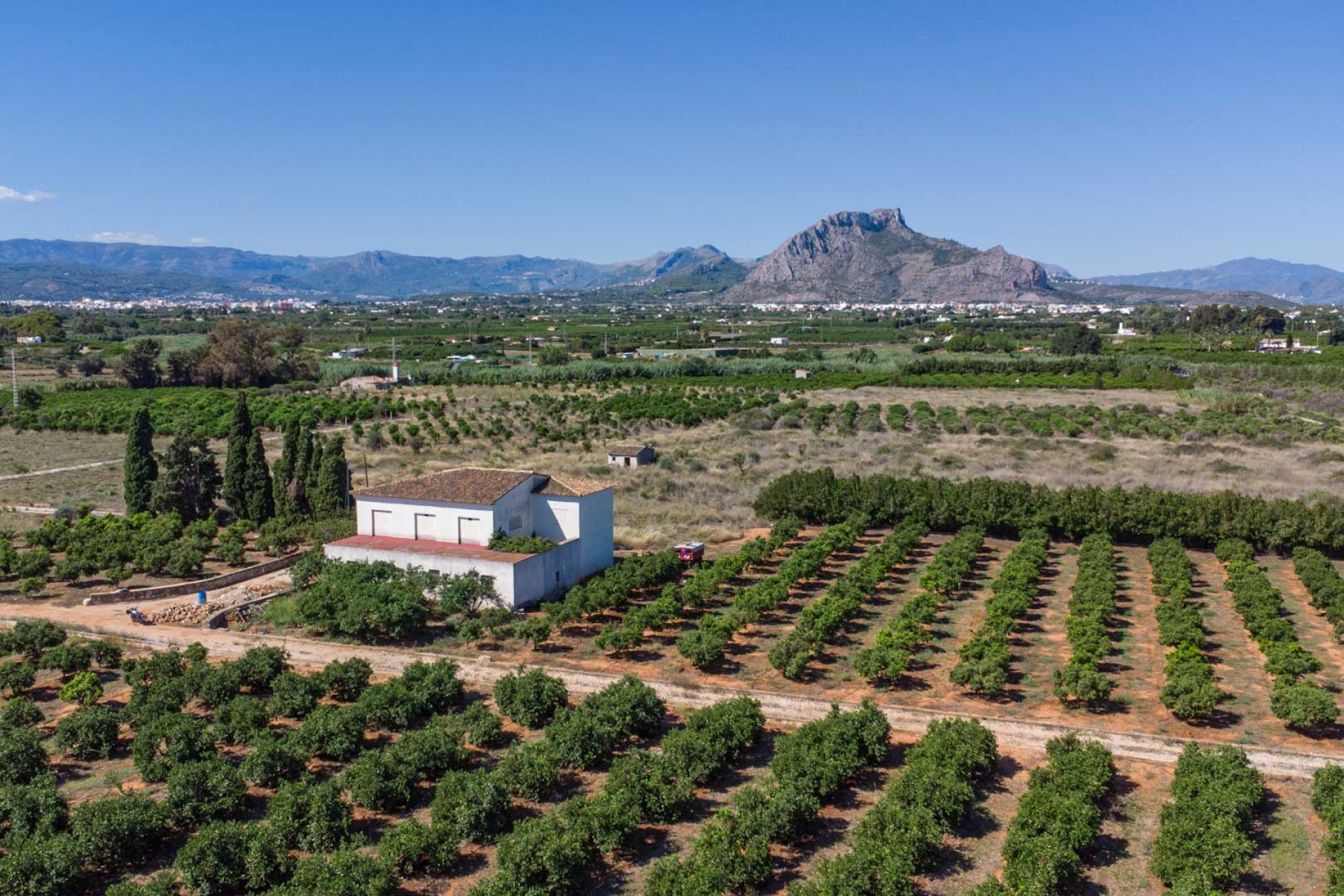 Resale - Villa -
Denia