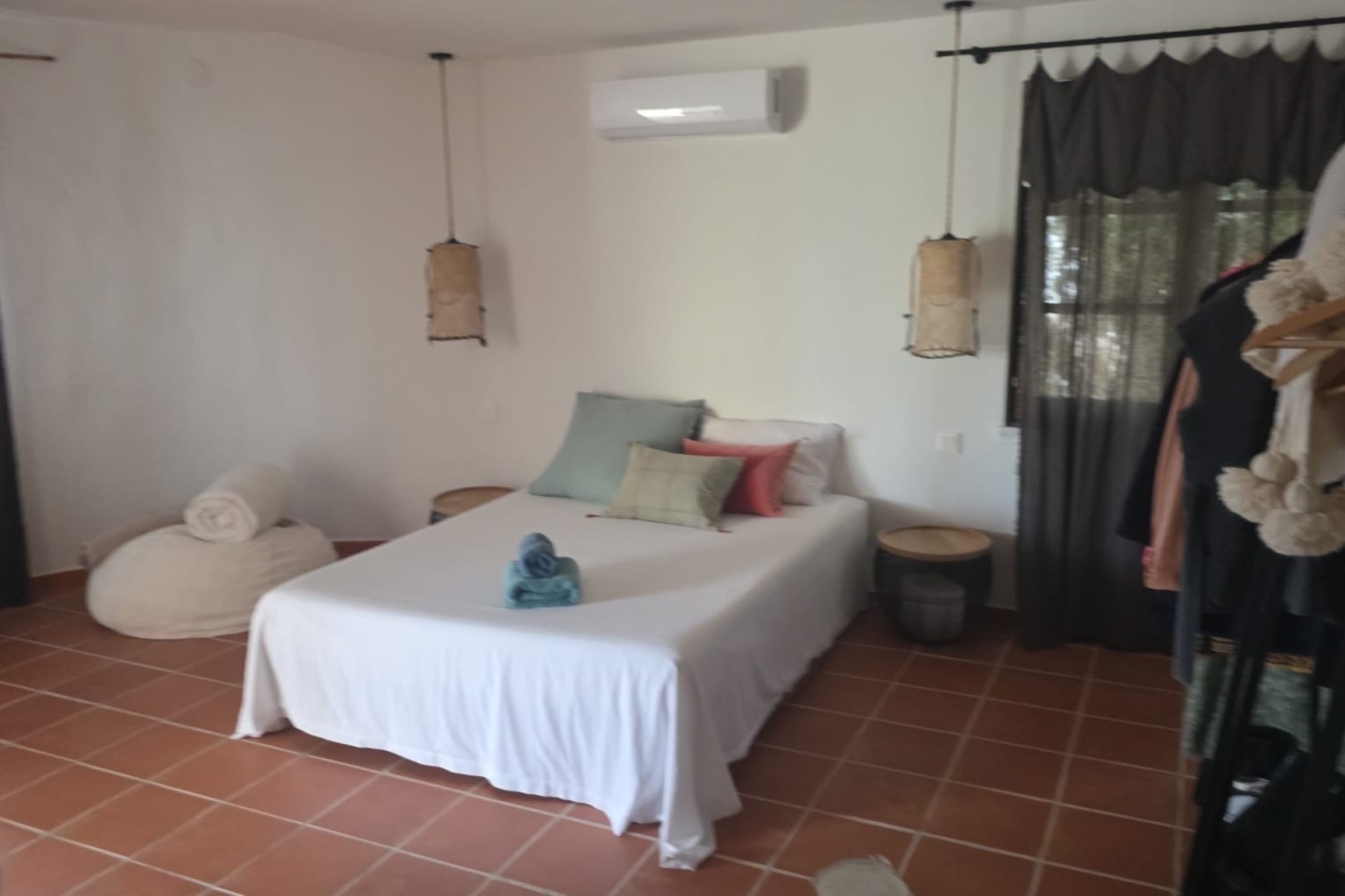 Resale - Villa -
Denia