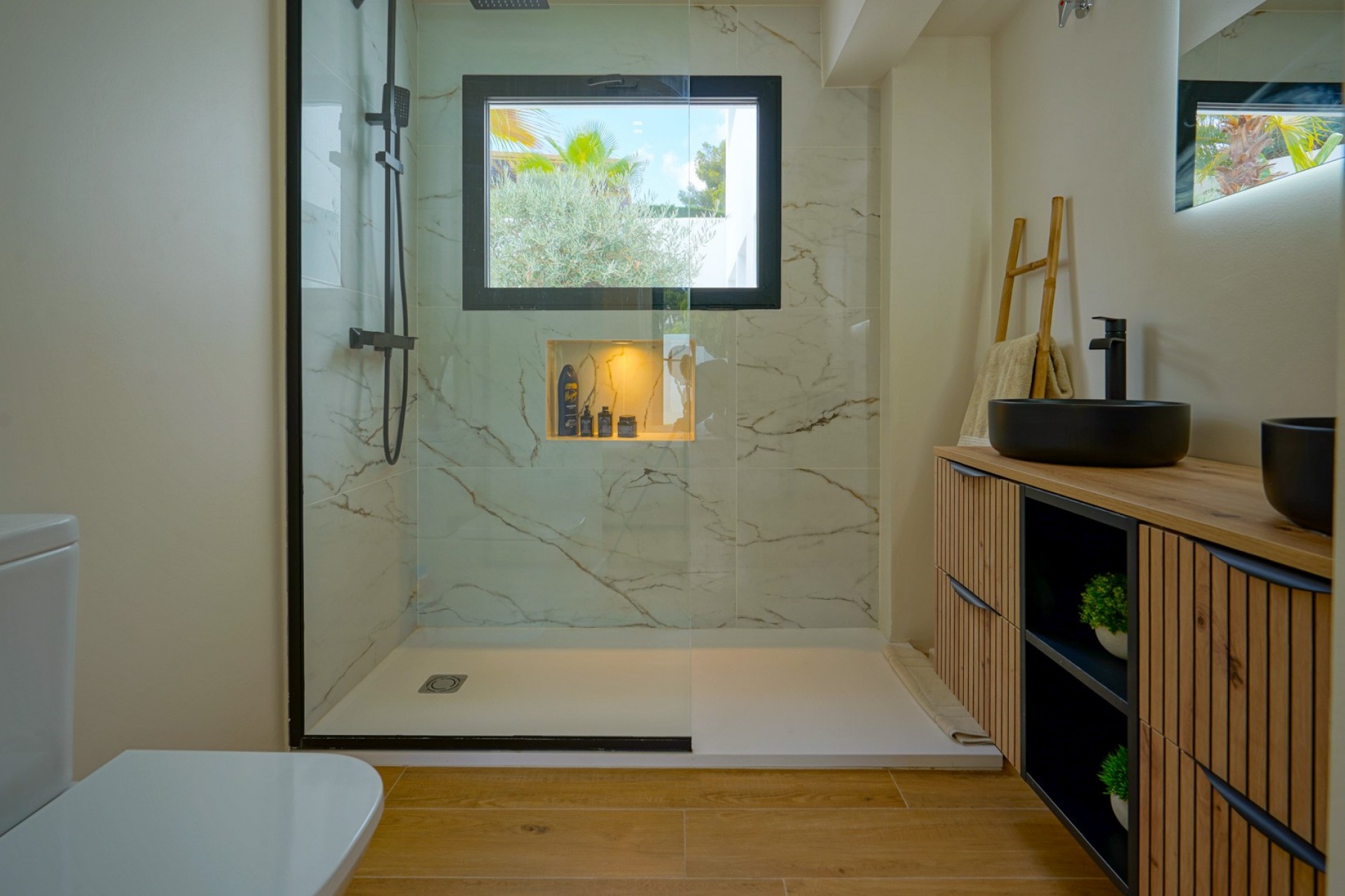 Resale - Villa -
Denia