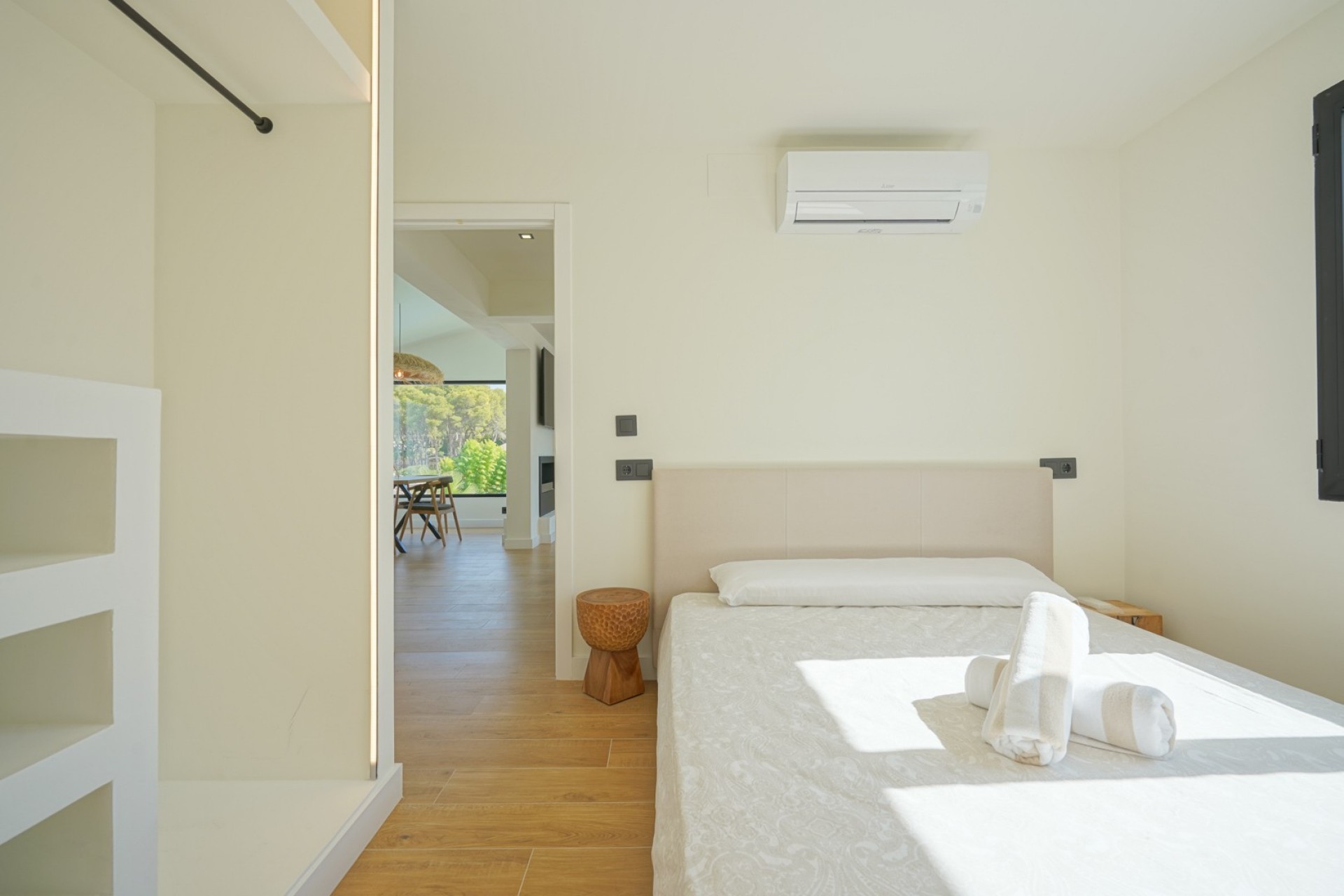 Resale - Villa -
Denia