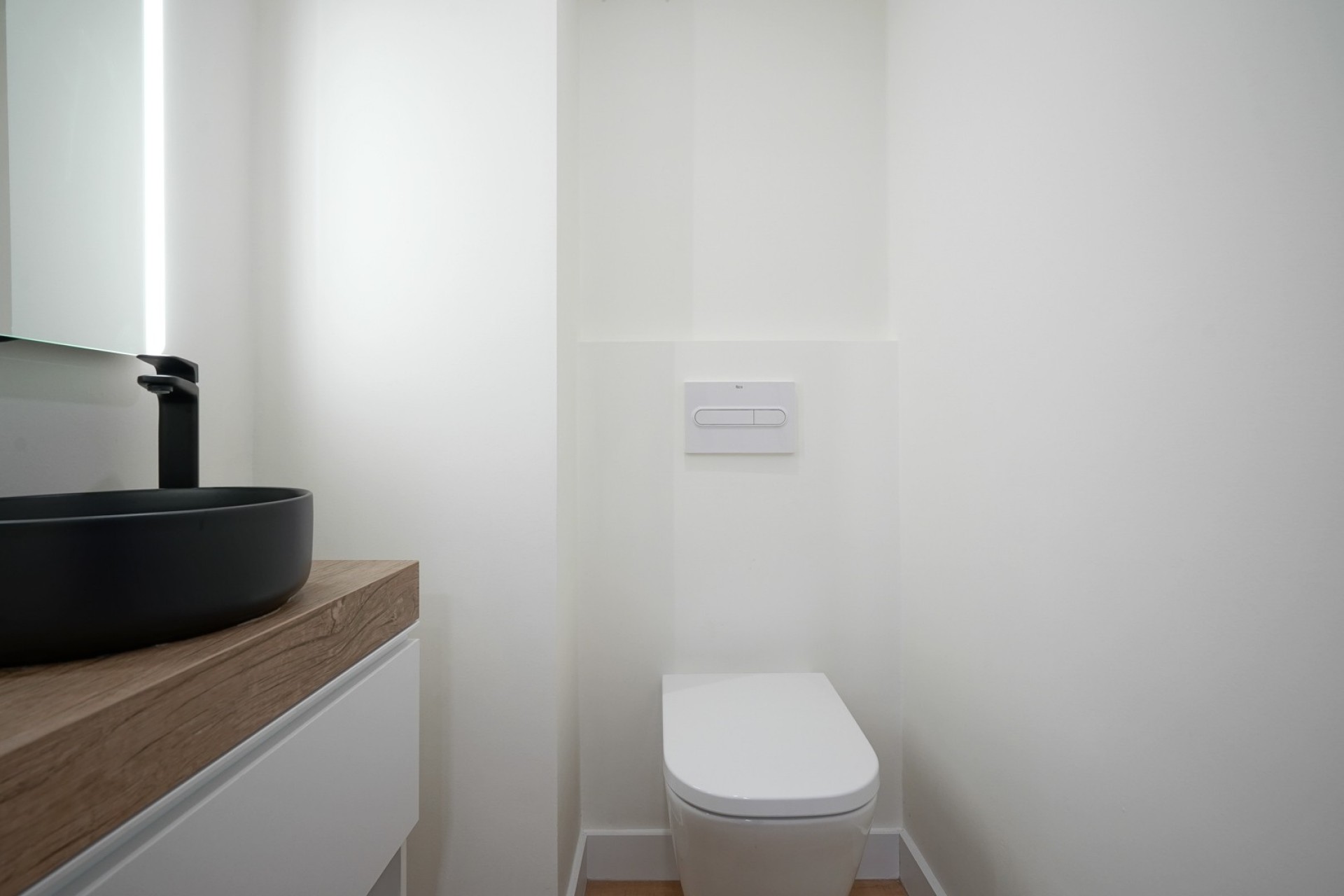 Resale - Villa -
Denia