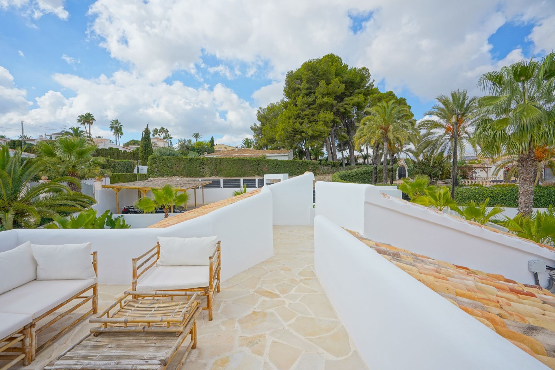 Resale - Villa -
Denia