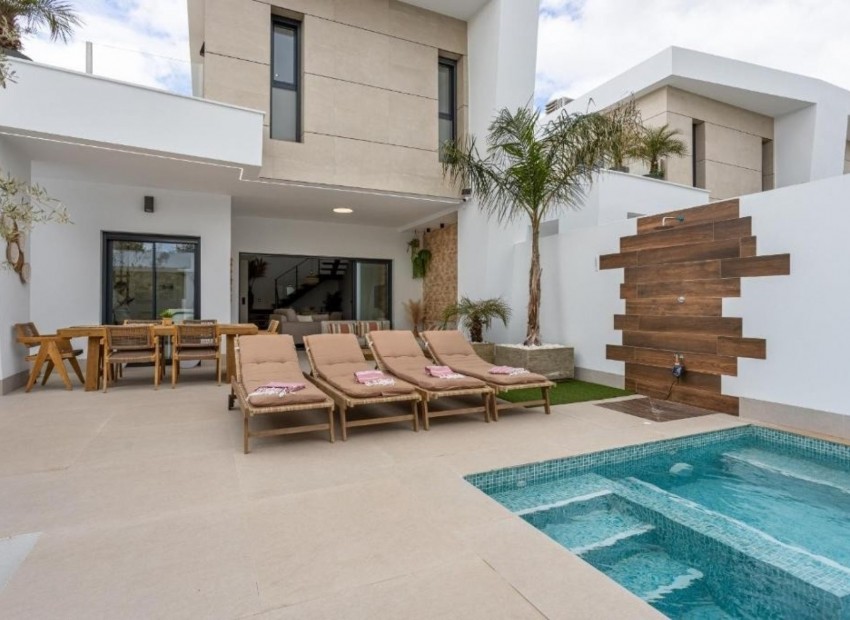 Resale - Villa -
Dolores