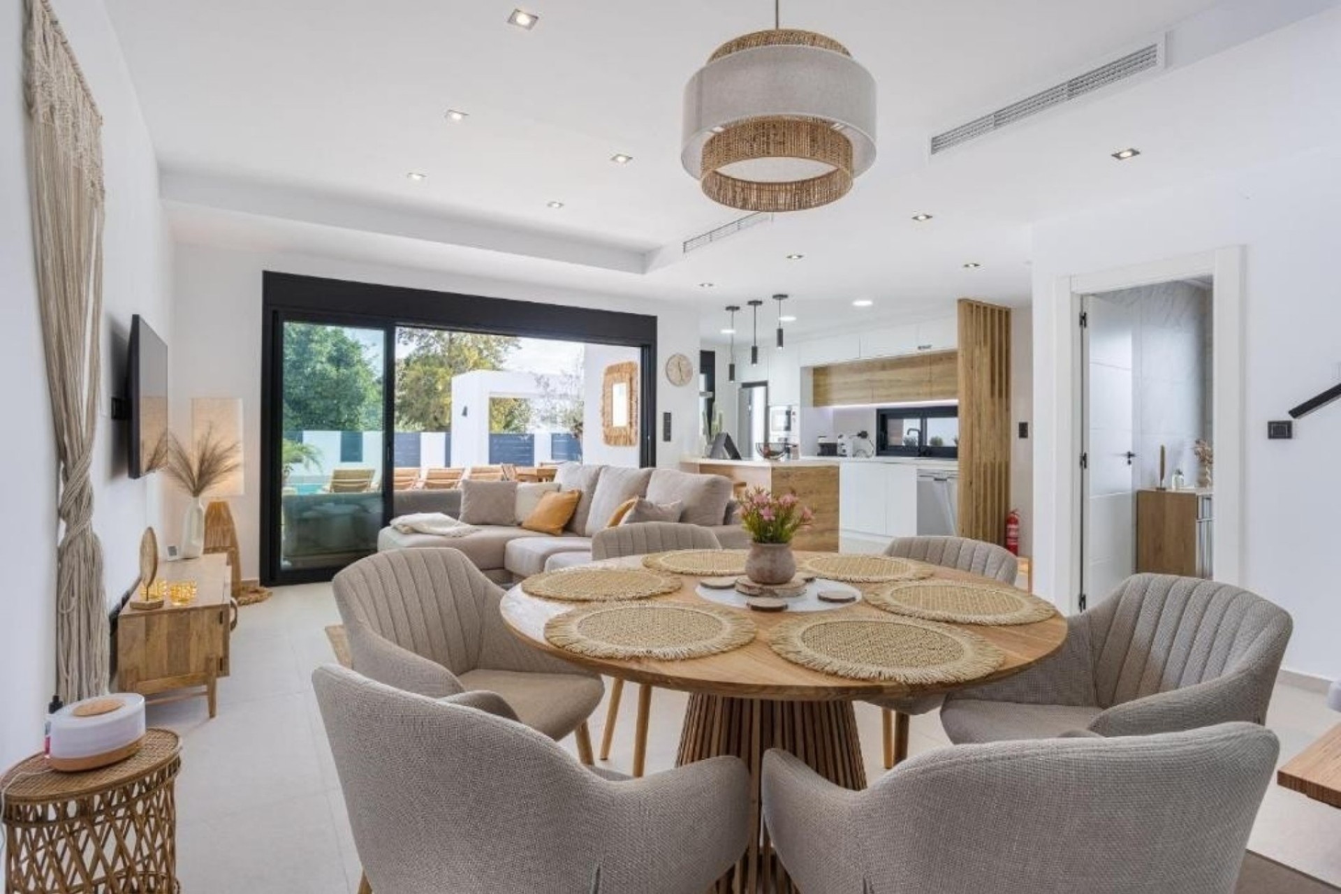 Resale - Villa -
Dolores