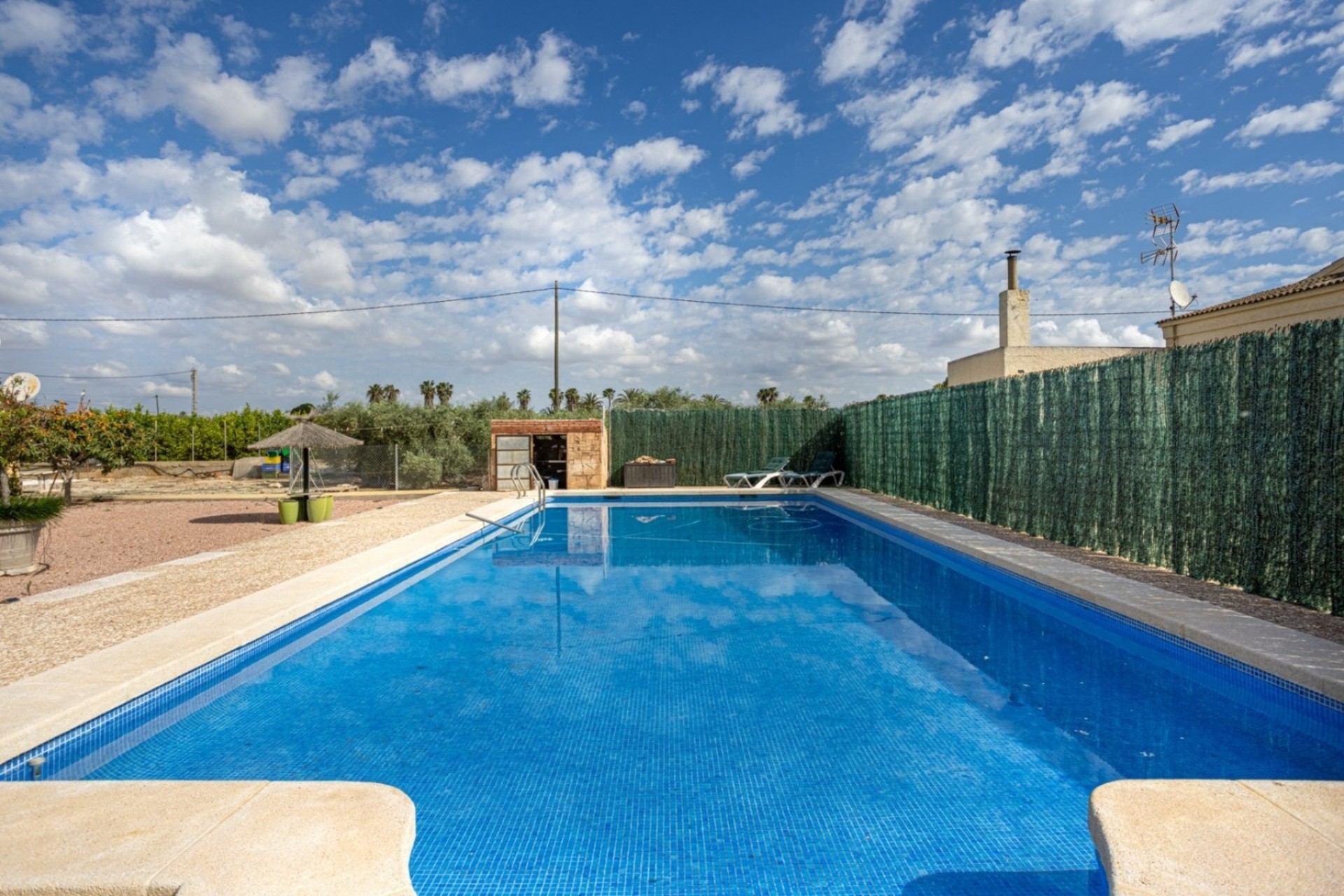 Resale - Villa -
Elche